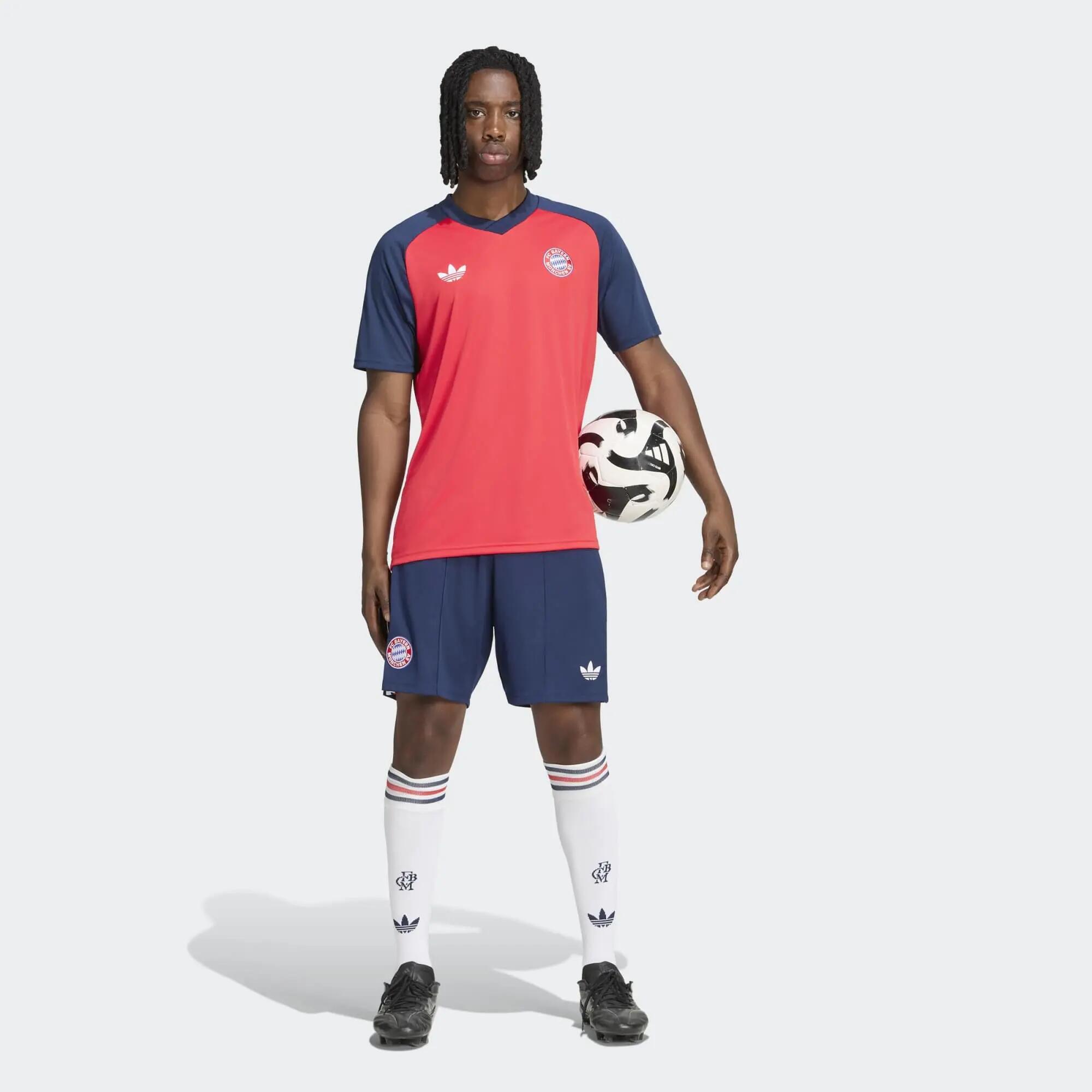 Koszulka piłkarska treningowa ADIDAS Bayern Monachium 26/27 7/8