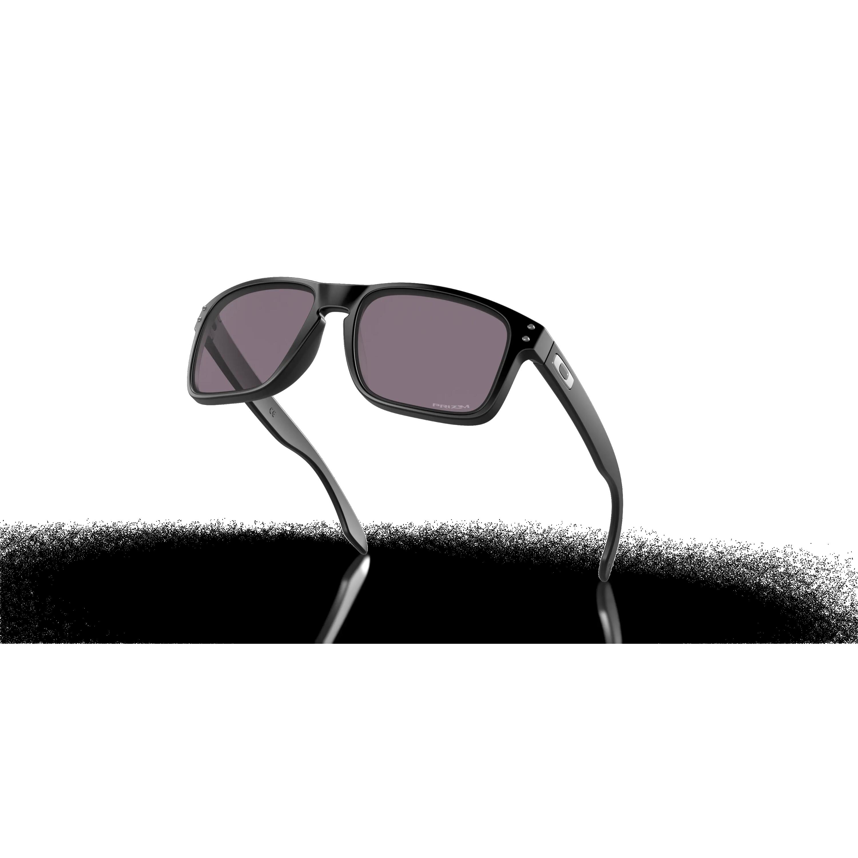 OAKLEY picture