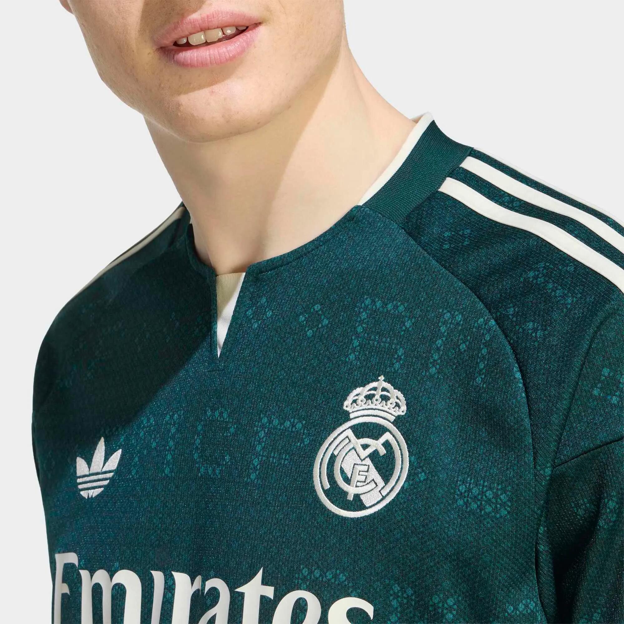 Dres Real Madrid na venkovní zápasy 26/27 pro dospělé 2/7