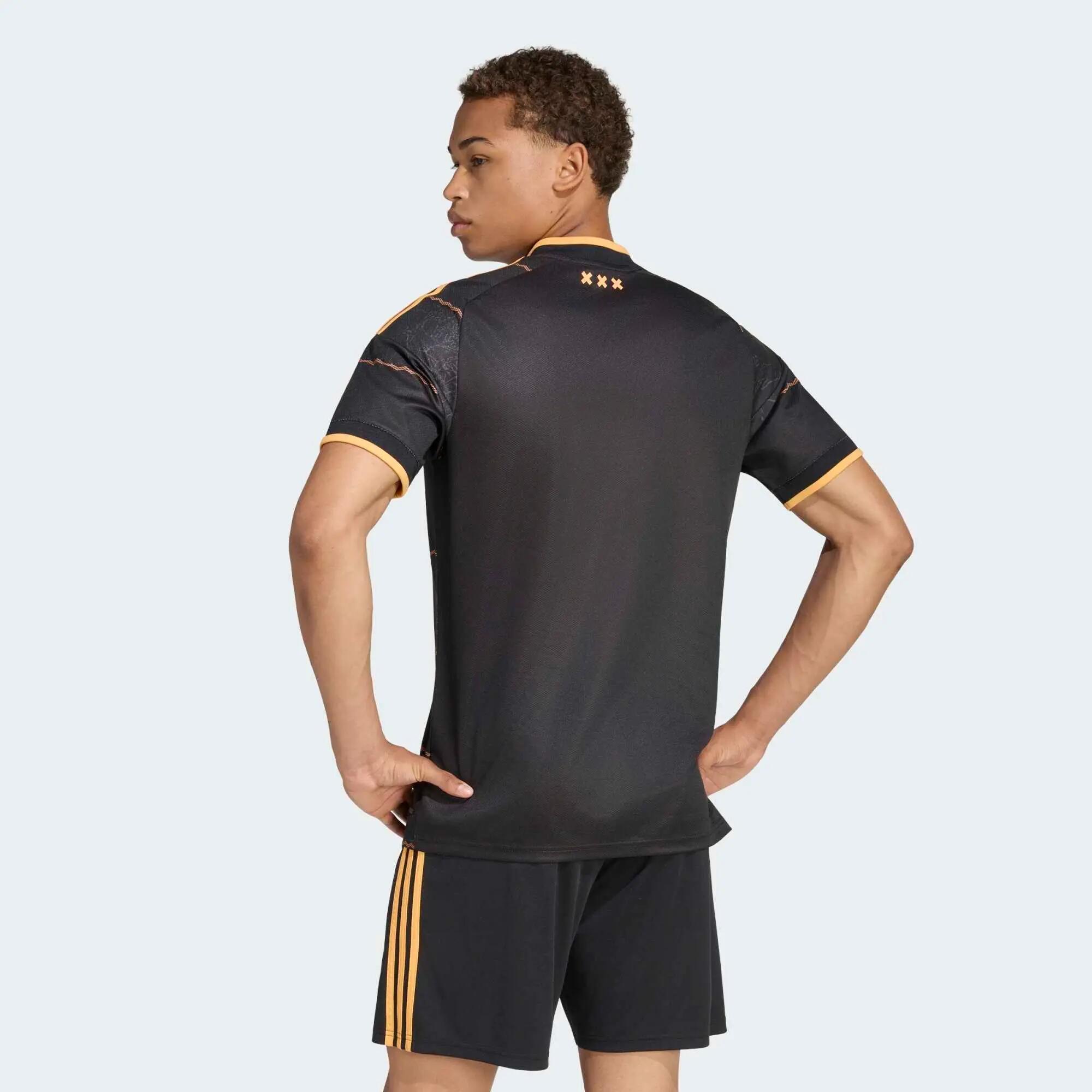 Dres Ajax Amsterdam na venkovní zápasy 26/27 pro dospělé 4/7