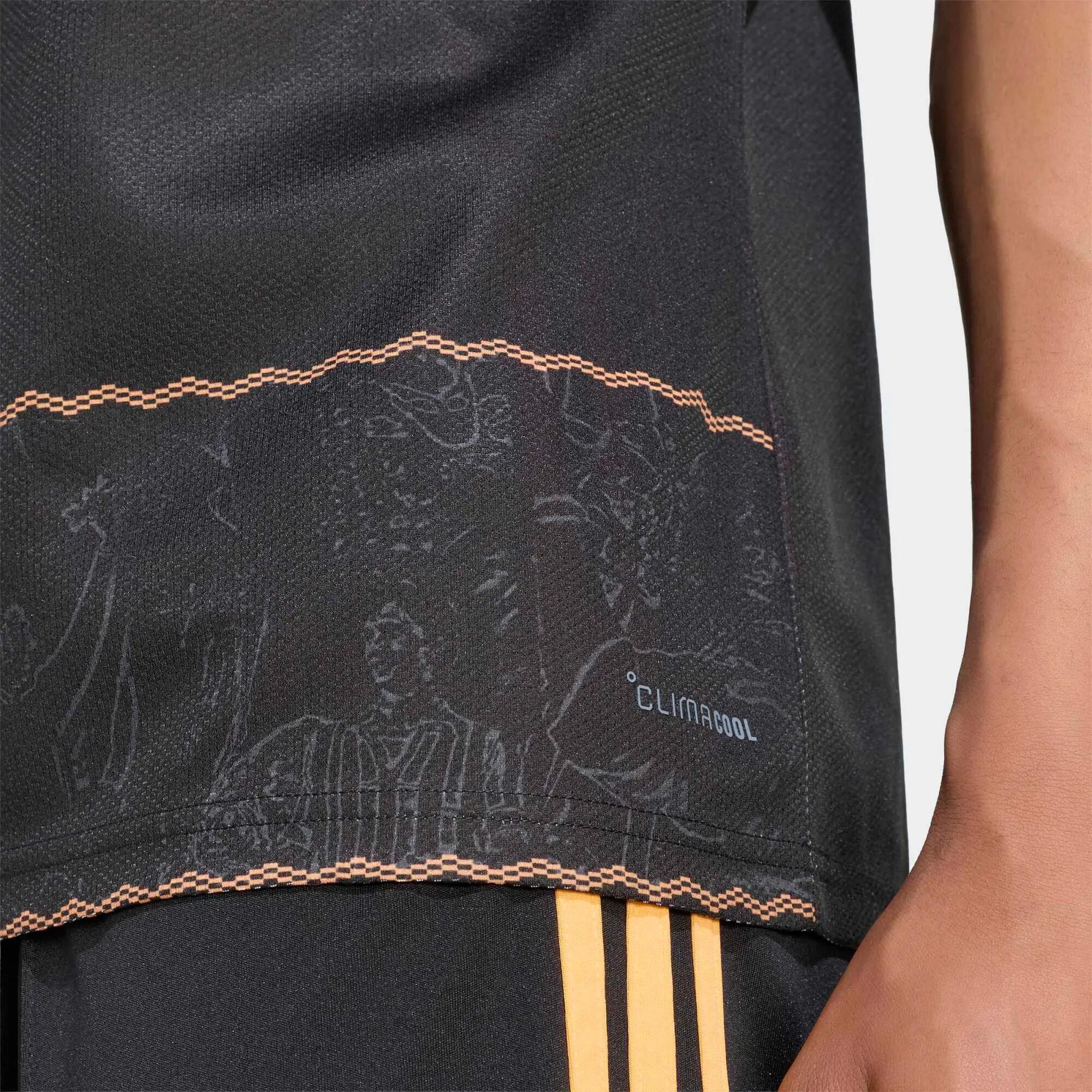 Dres Ajax Amsterdam na venkovní zápasy 26/27 pro dospělé 5/7