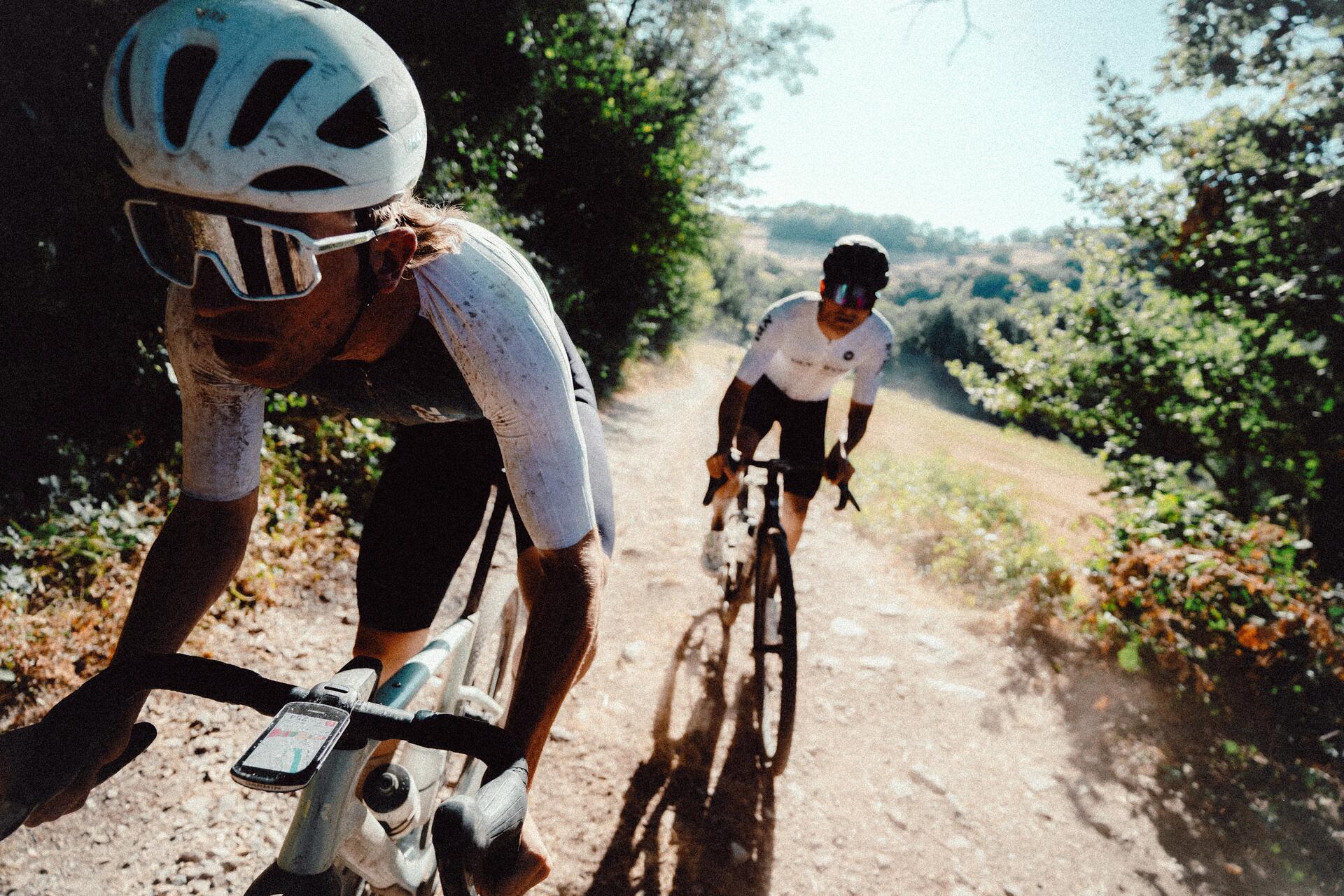 Comment transformer un vélo route en vélo gravel ?