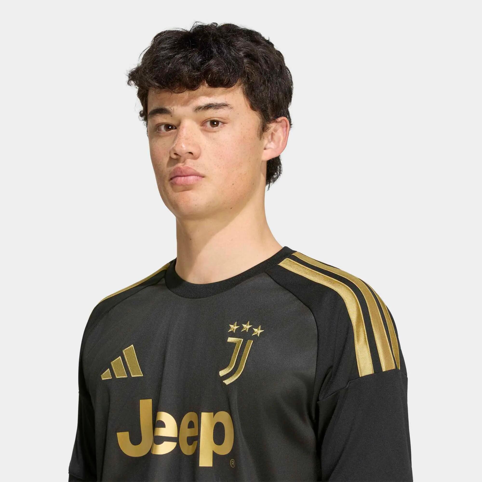 Třetí dres Juventus Turín 26/27 pro dospělé 2/7