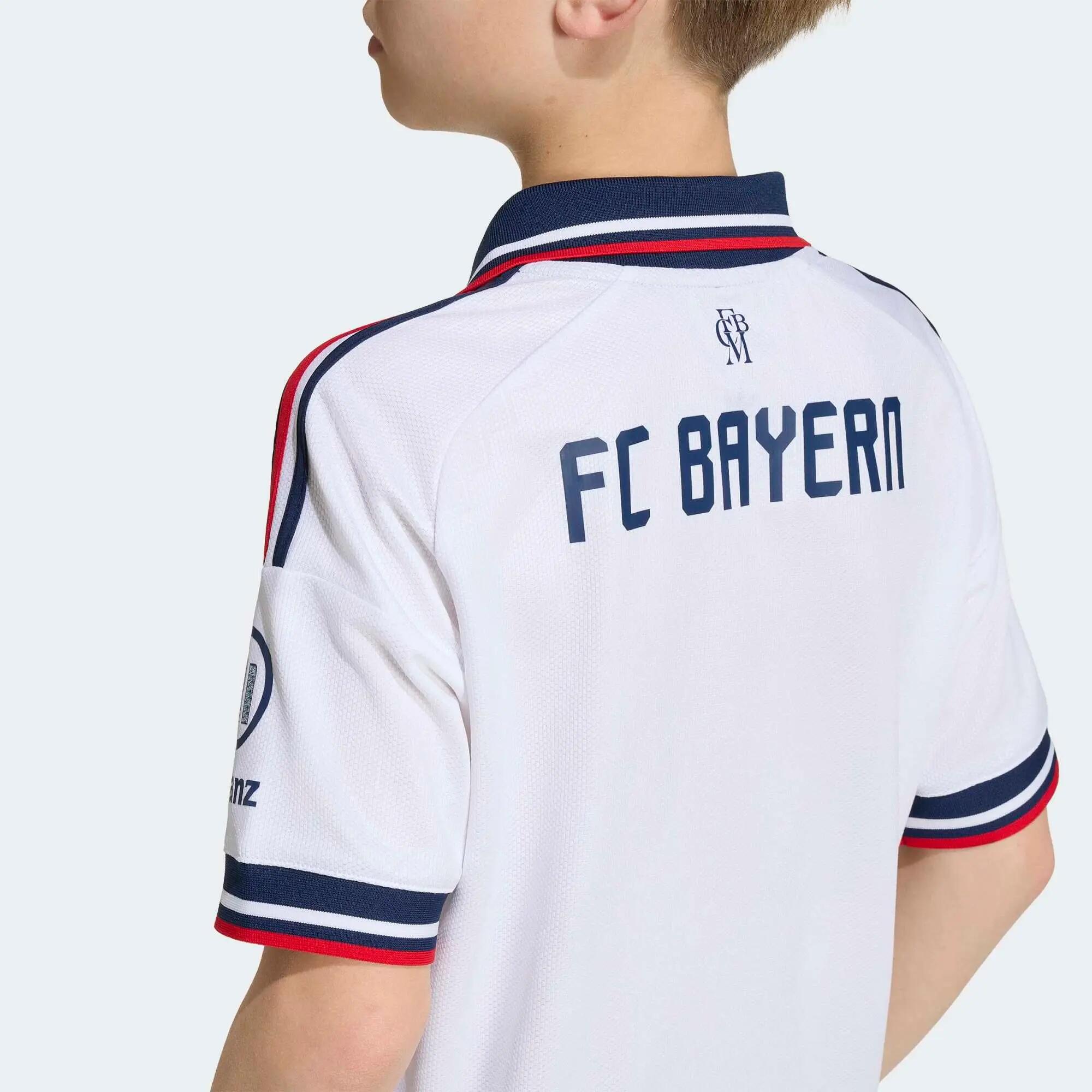 Dětský dres Bayern Mnichov na venkovní zápasy 26/27 6/8