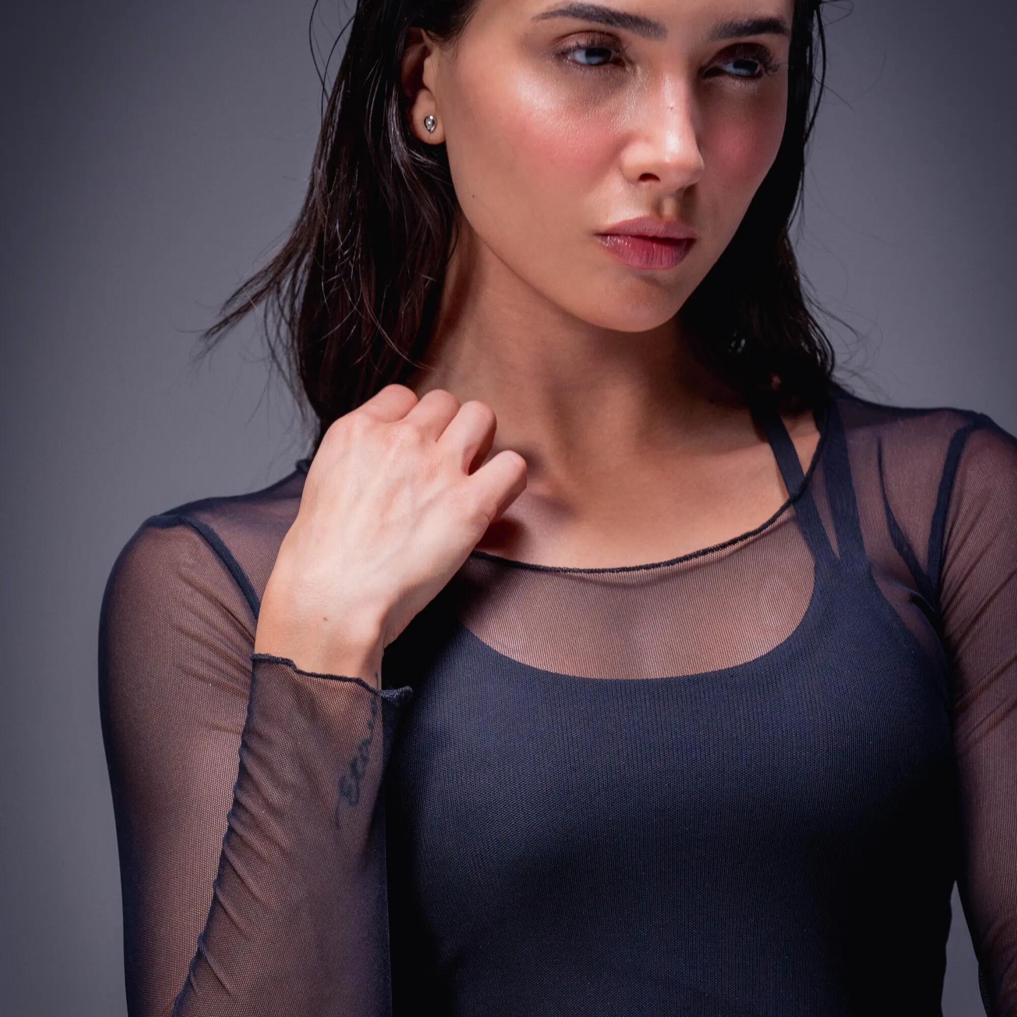Crop top con mangas largas transparentes para mujer, Racketball Fit negro 6/10