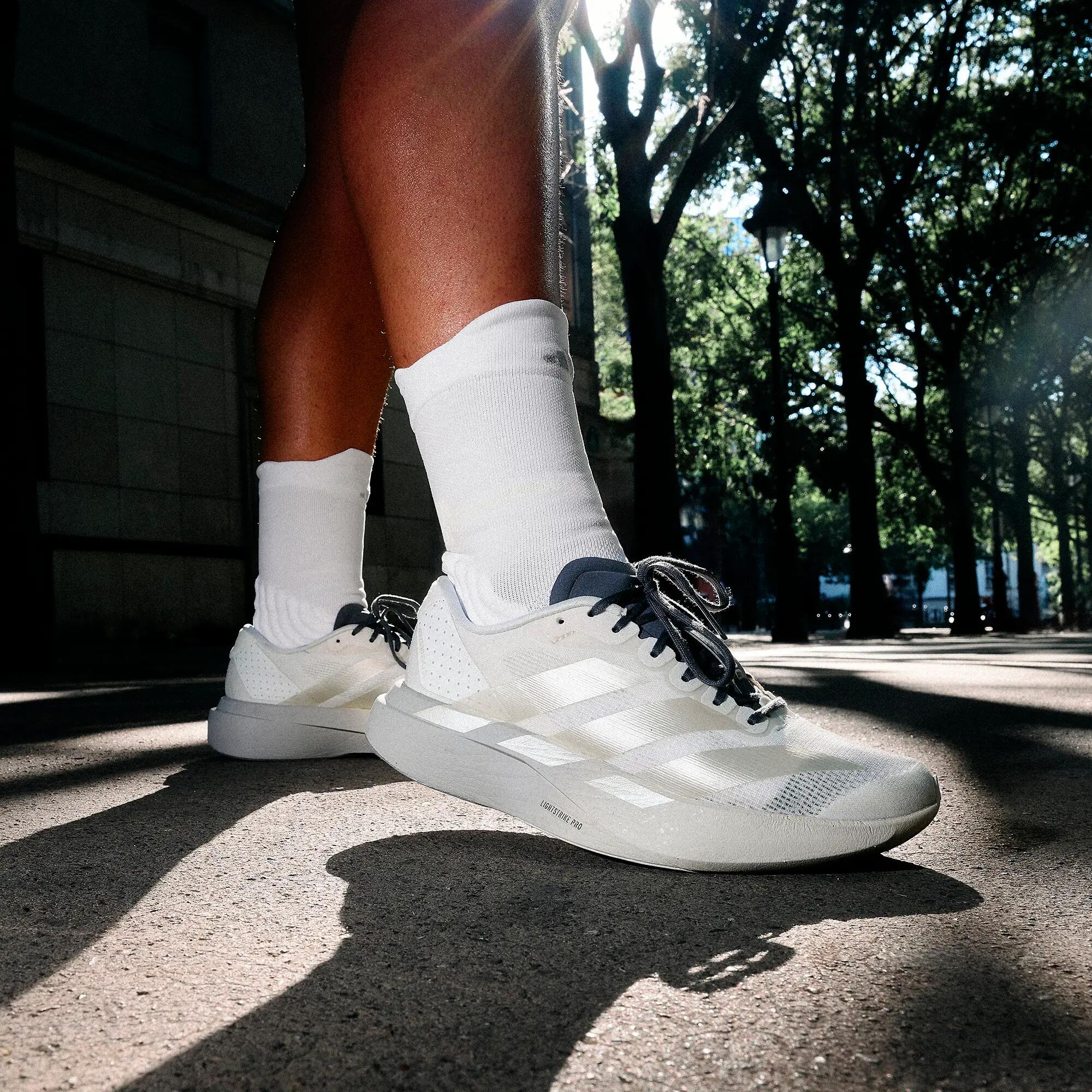 Chaussures running légères femme, adidas Adizero Evo SL beige et bronze 11/13