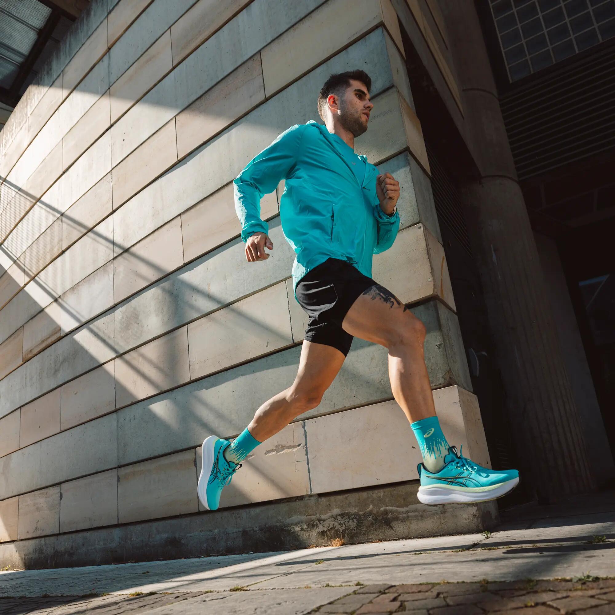 CHAUSSURES DE RUNNING HOMME ASICS GEL-NIMBUS 28 AW26 3/13
