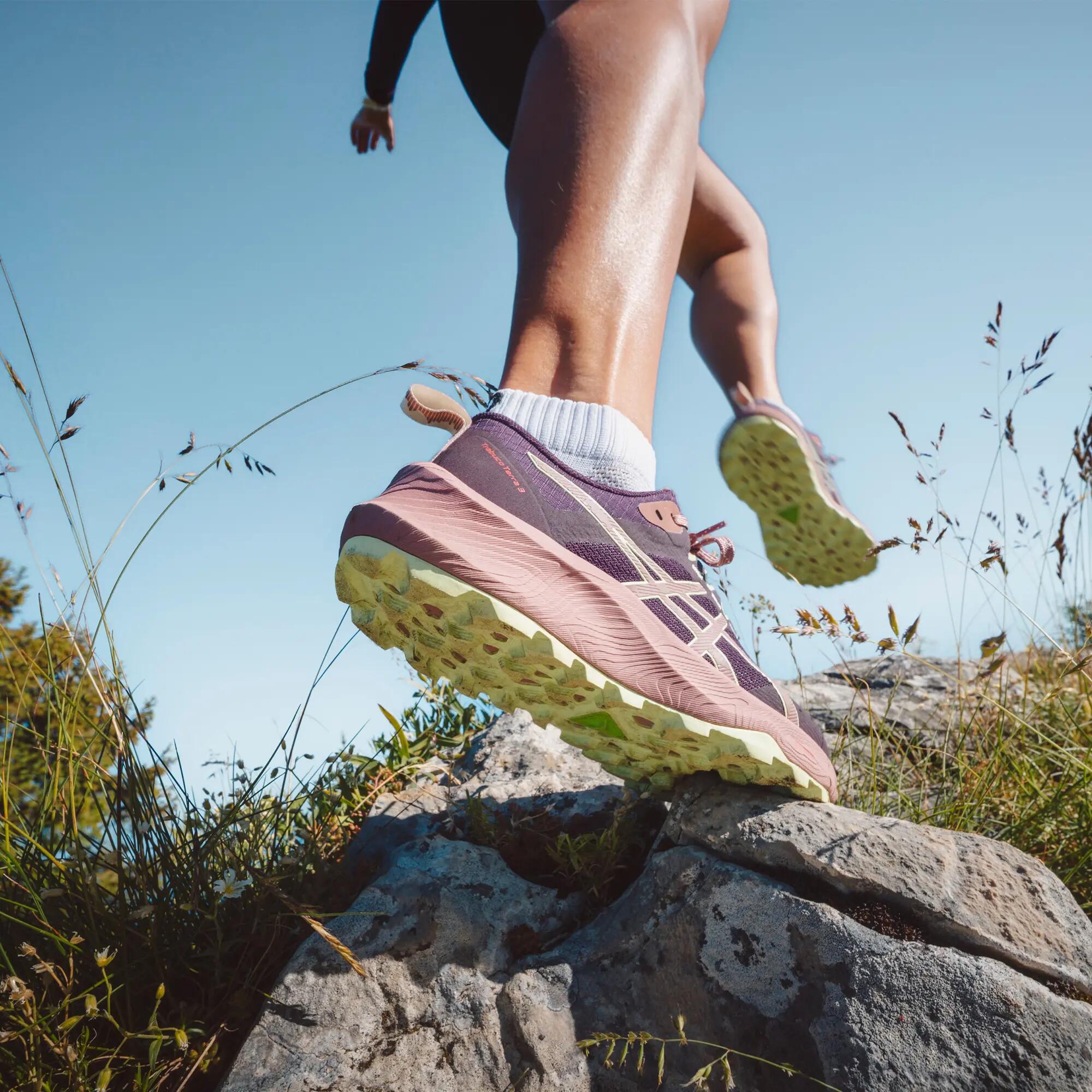 Chaussures de running trail femme, Asics Trabuco Terra 3 9/11