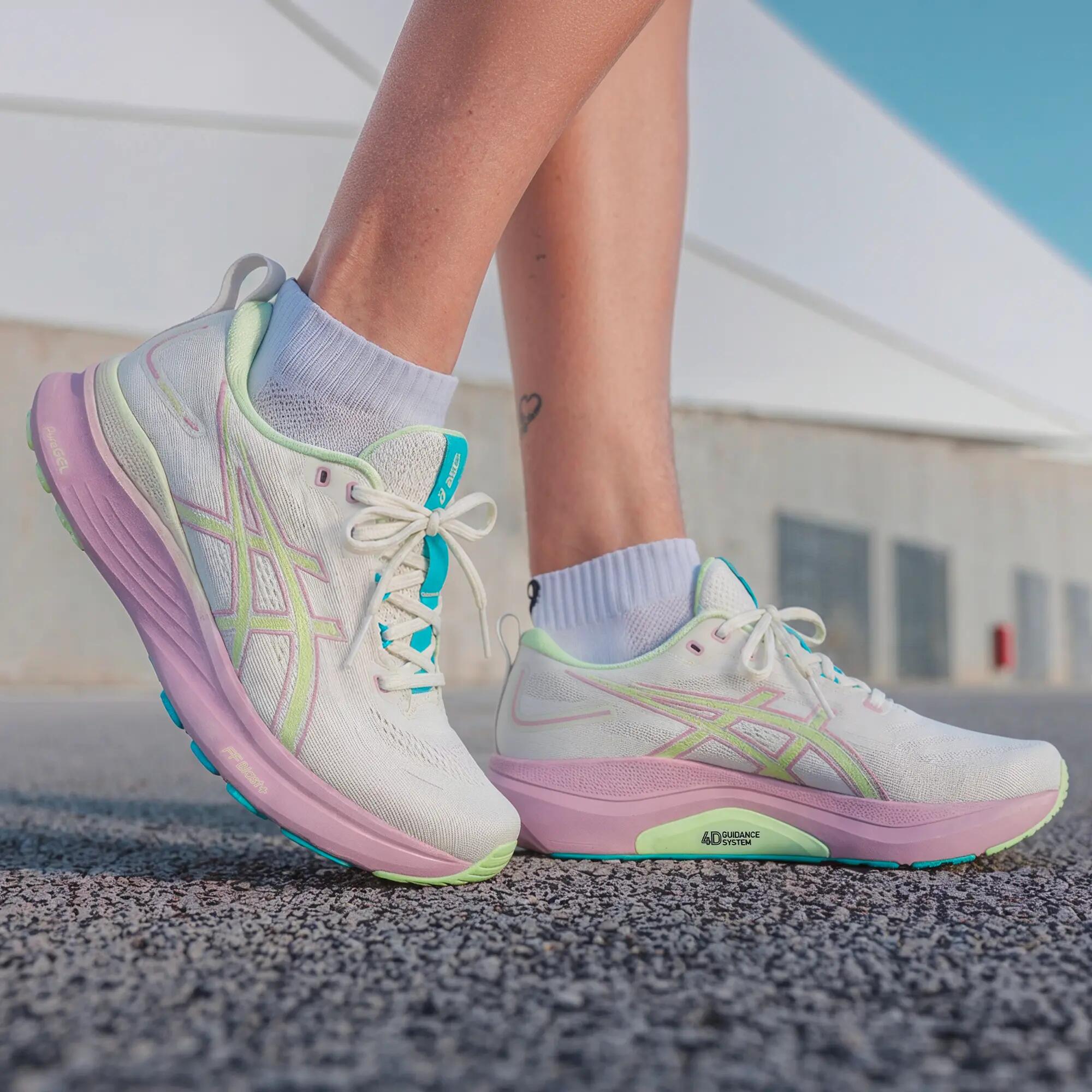 Chaussures de running route femme Asics Gel Superion 9 5/10