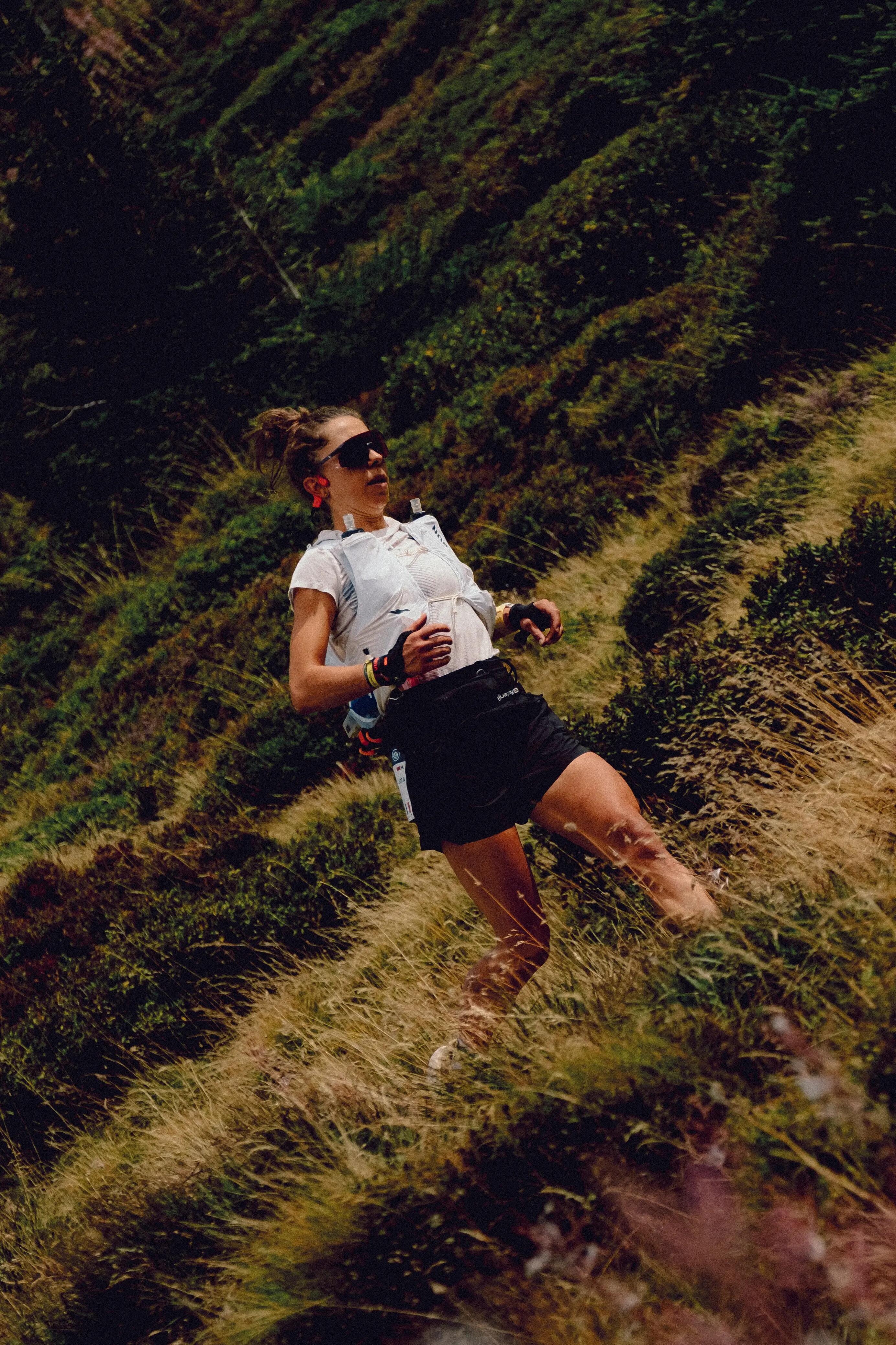 Short de running avec culotte intégrée performance Femme, Kiprun Proteam noir 3/11