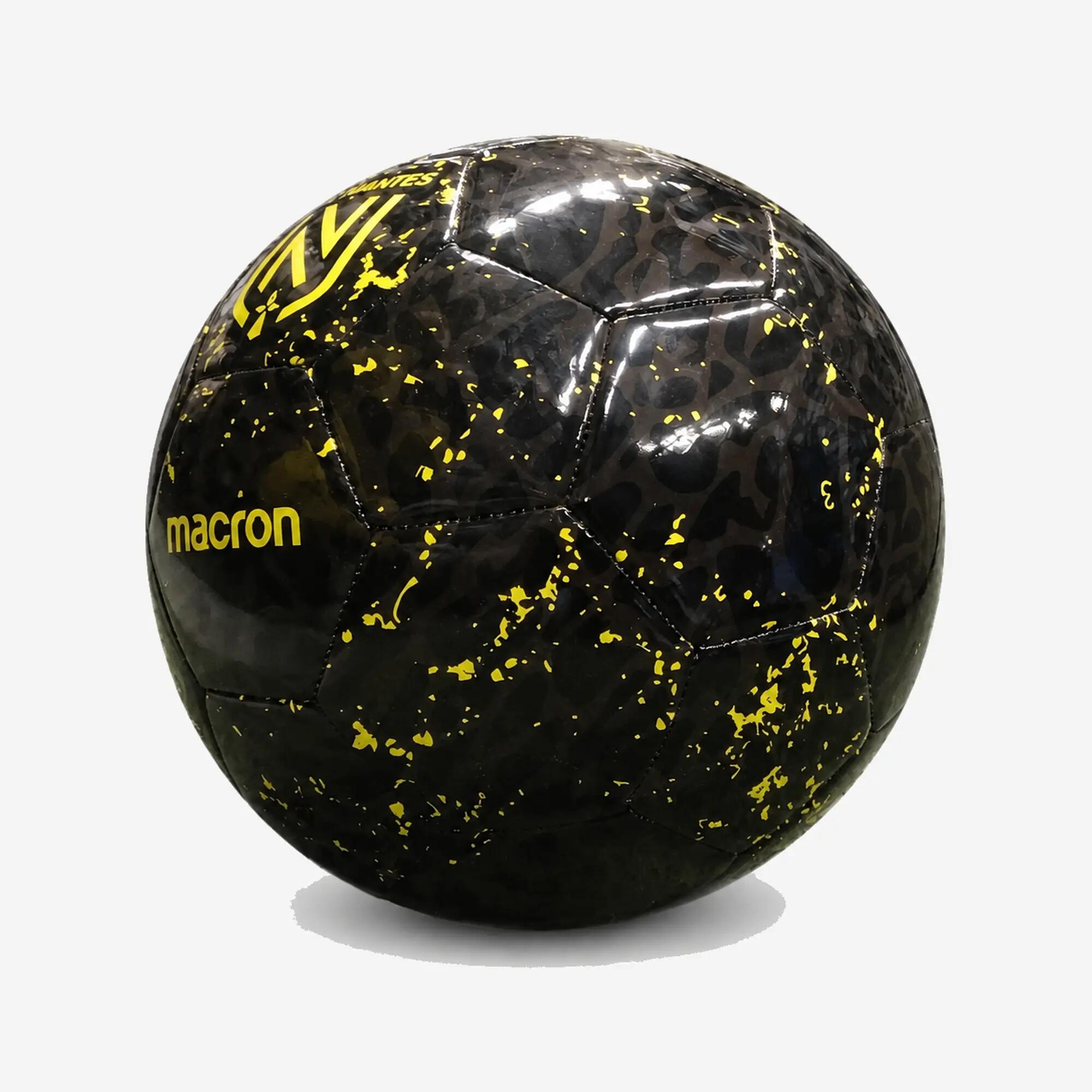 Ballon de football d’entraînement FC Nantes 2026/27 Taille 5 Macron. 2/3