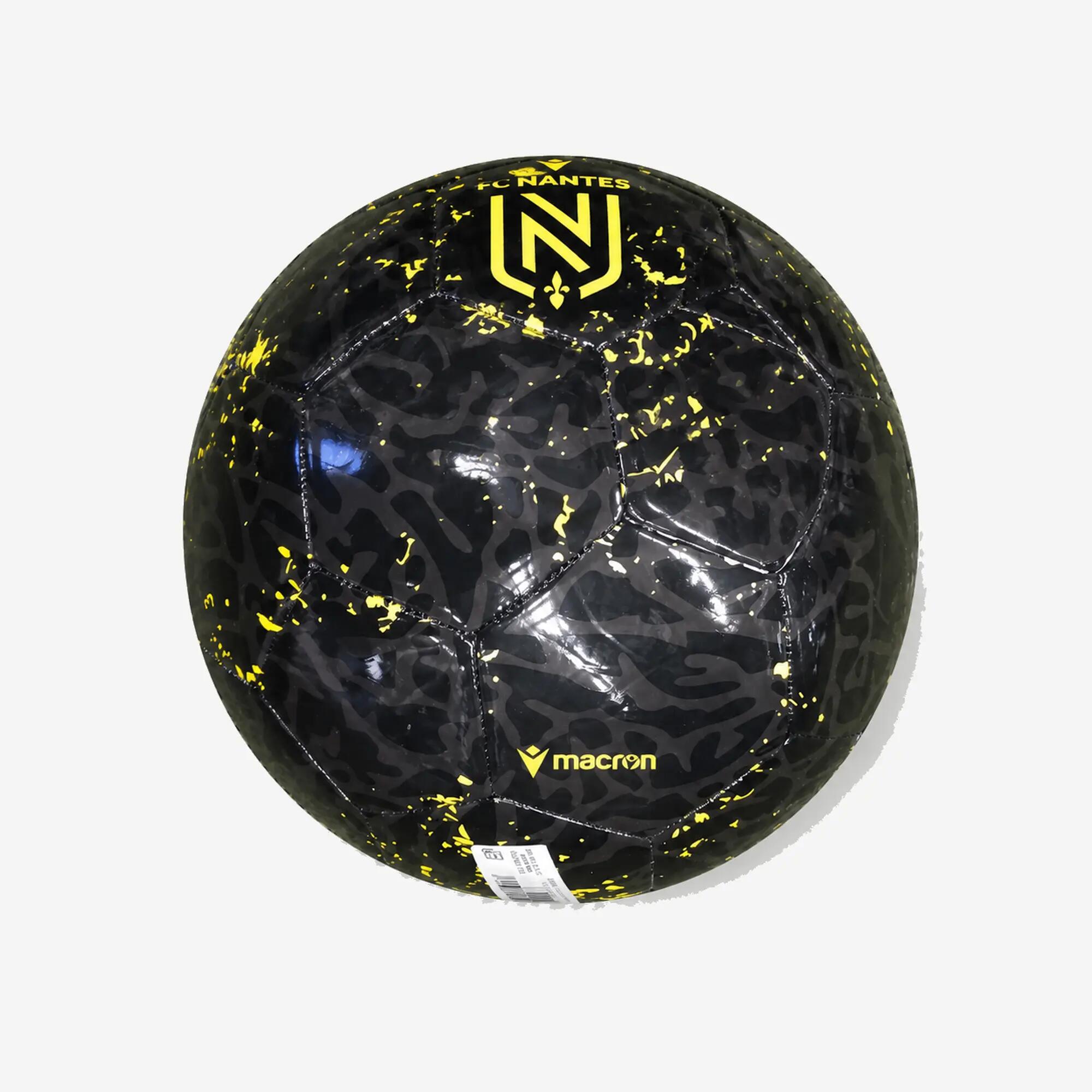 Ballon de football d’entraînement FC Nantes 2026/27 Taille 5 Macron. 3/3