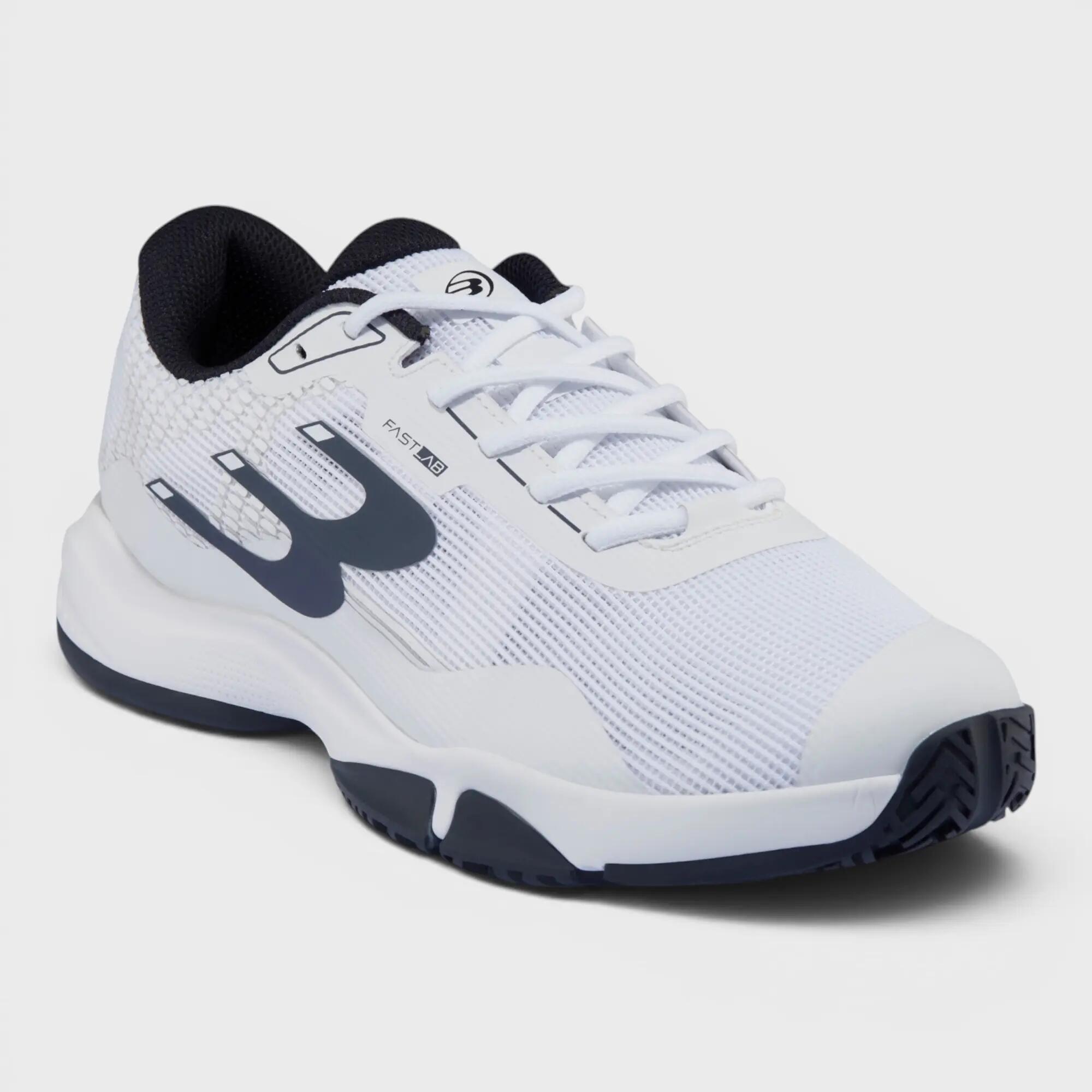 Una zapatilla diseñada para los jugadores más rápidos de la pista 2/4