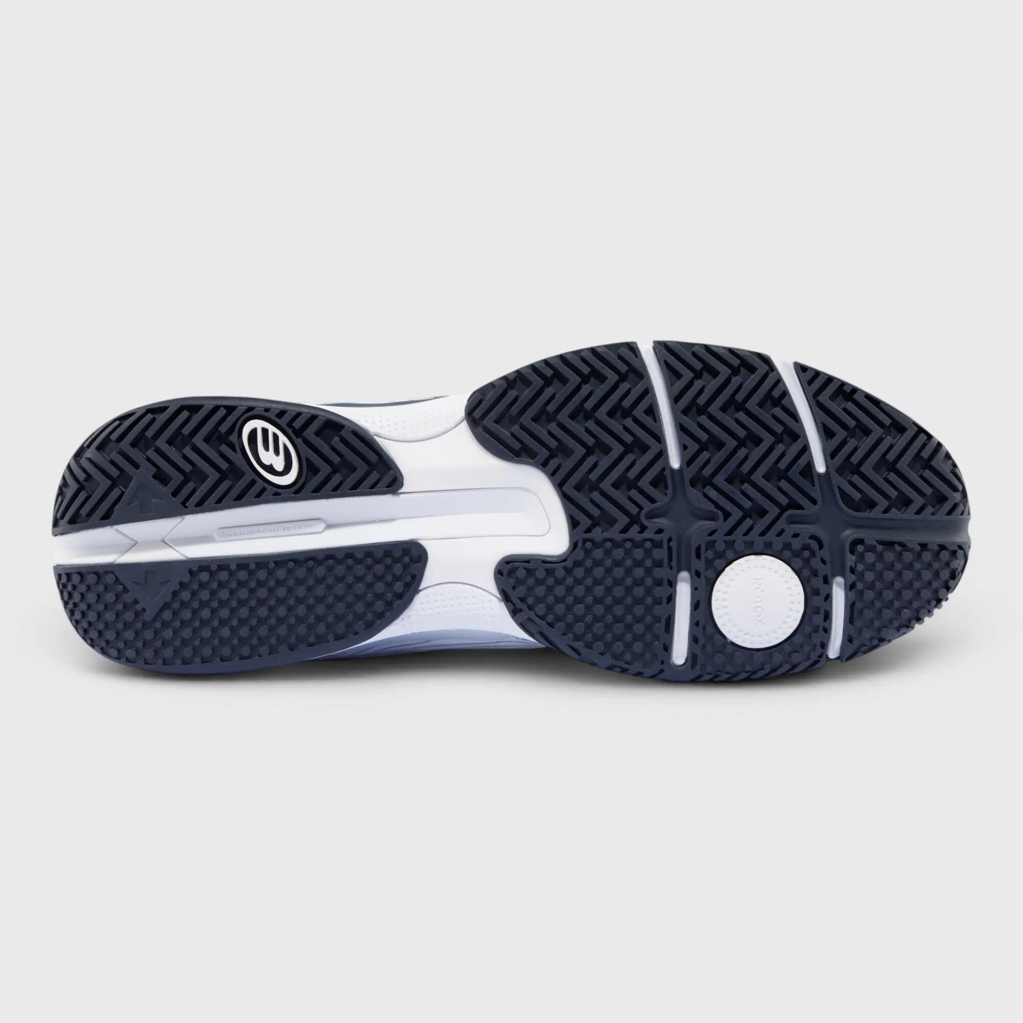 Una zapatilla diseñada para los jugadores más rápidos de la pista 3/4