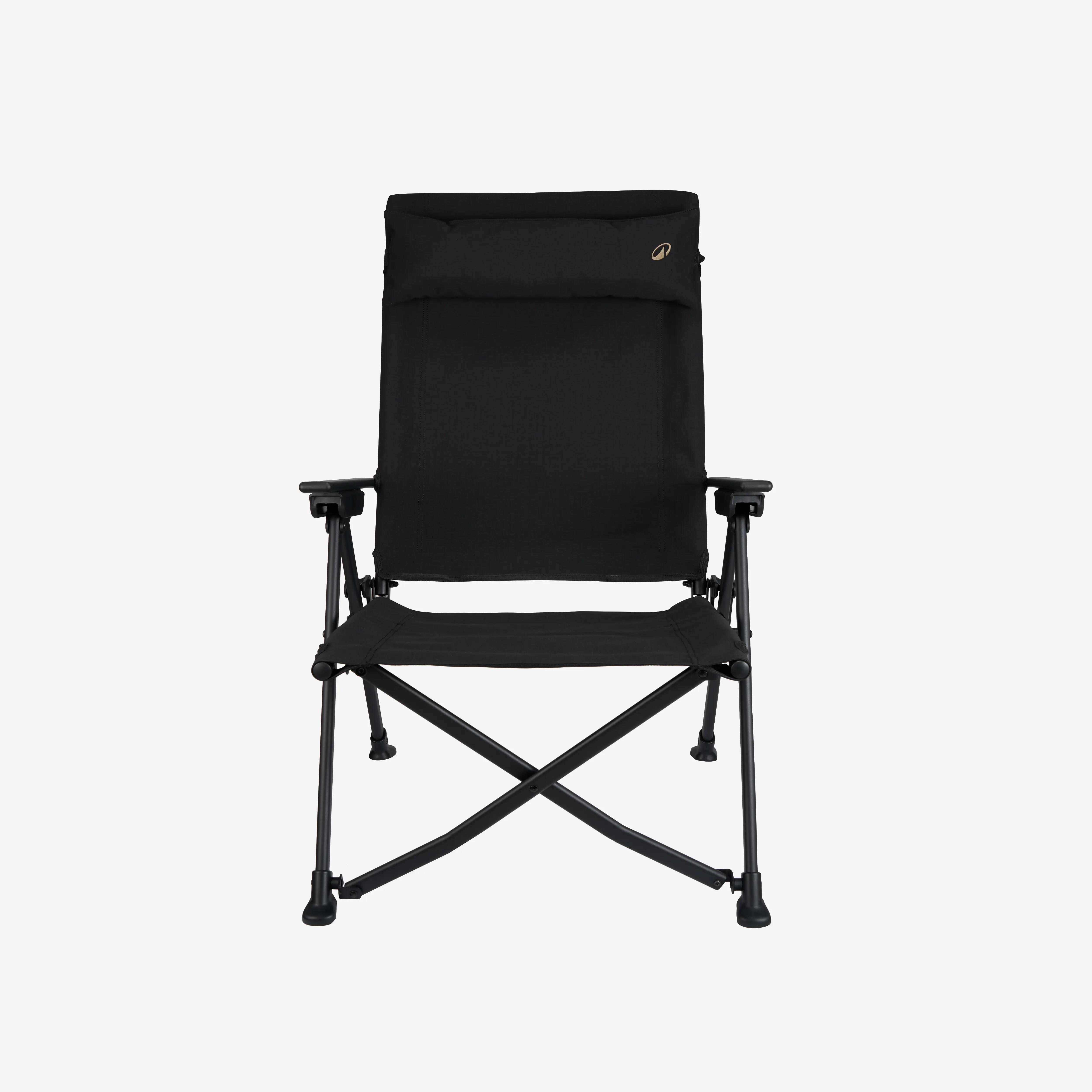 COMPACT RECLINING ARMCHAIR BLACK-Balancing comfort and storage size
