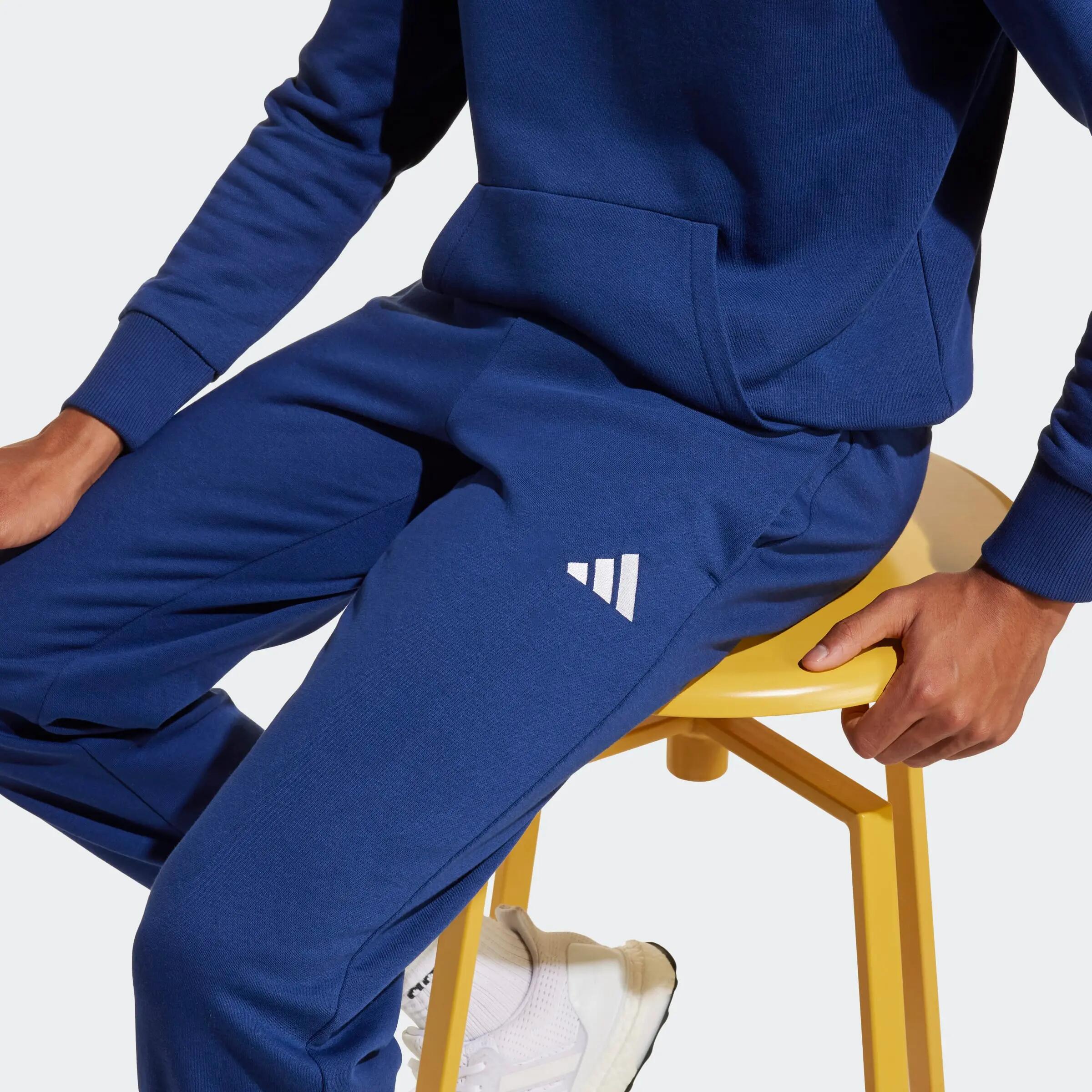 Pantalon de survêtement Adidas Essentials bleu Marine Enfant 3/8