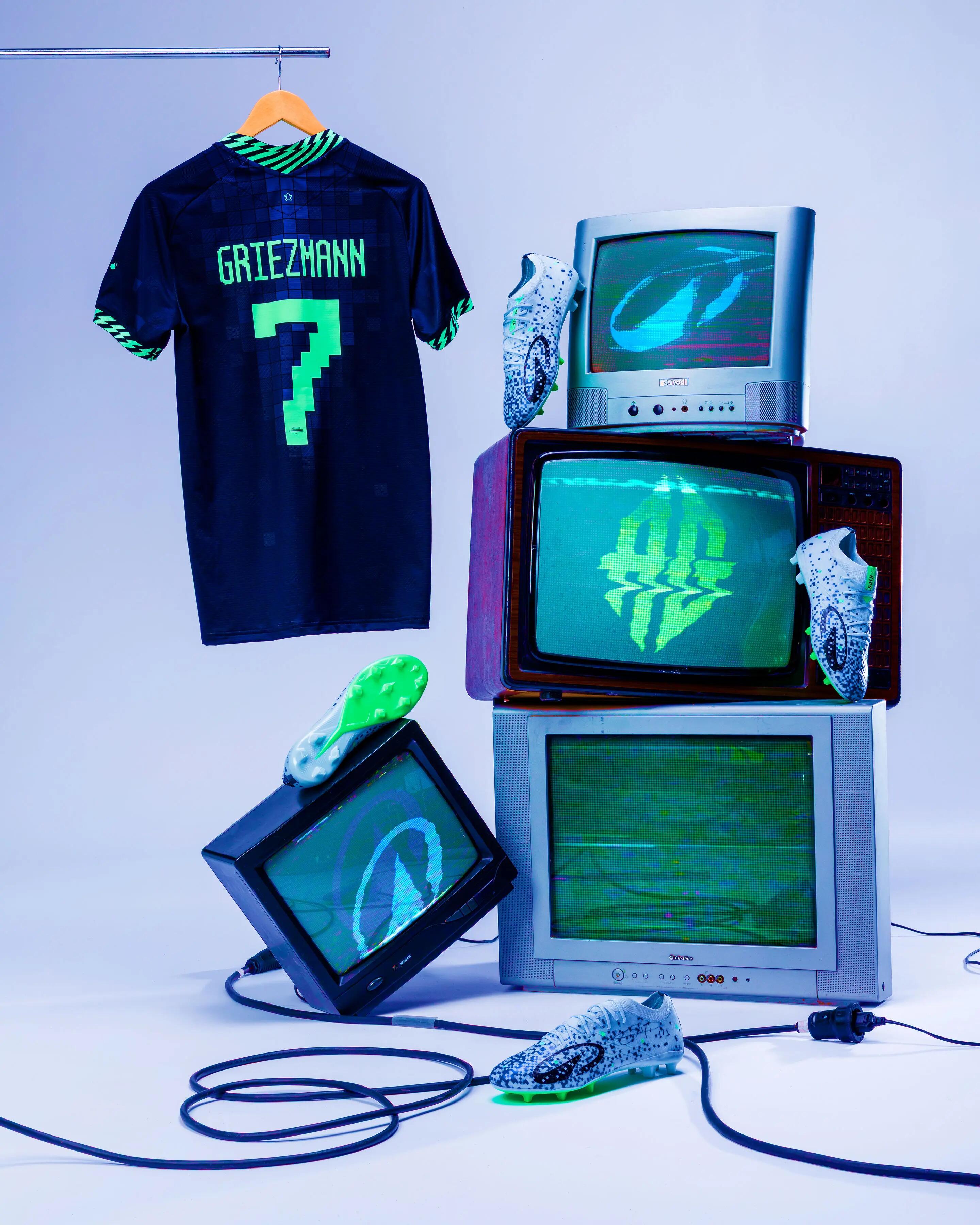 Maillot de football Viralto II AG A.Griezmann Marine, bleu et vert. 6/9