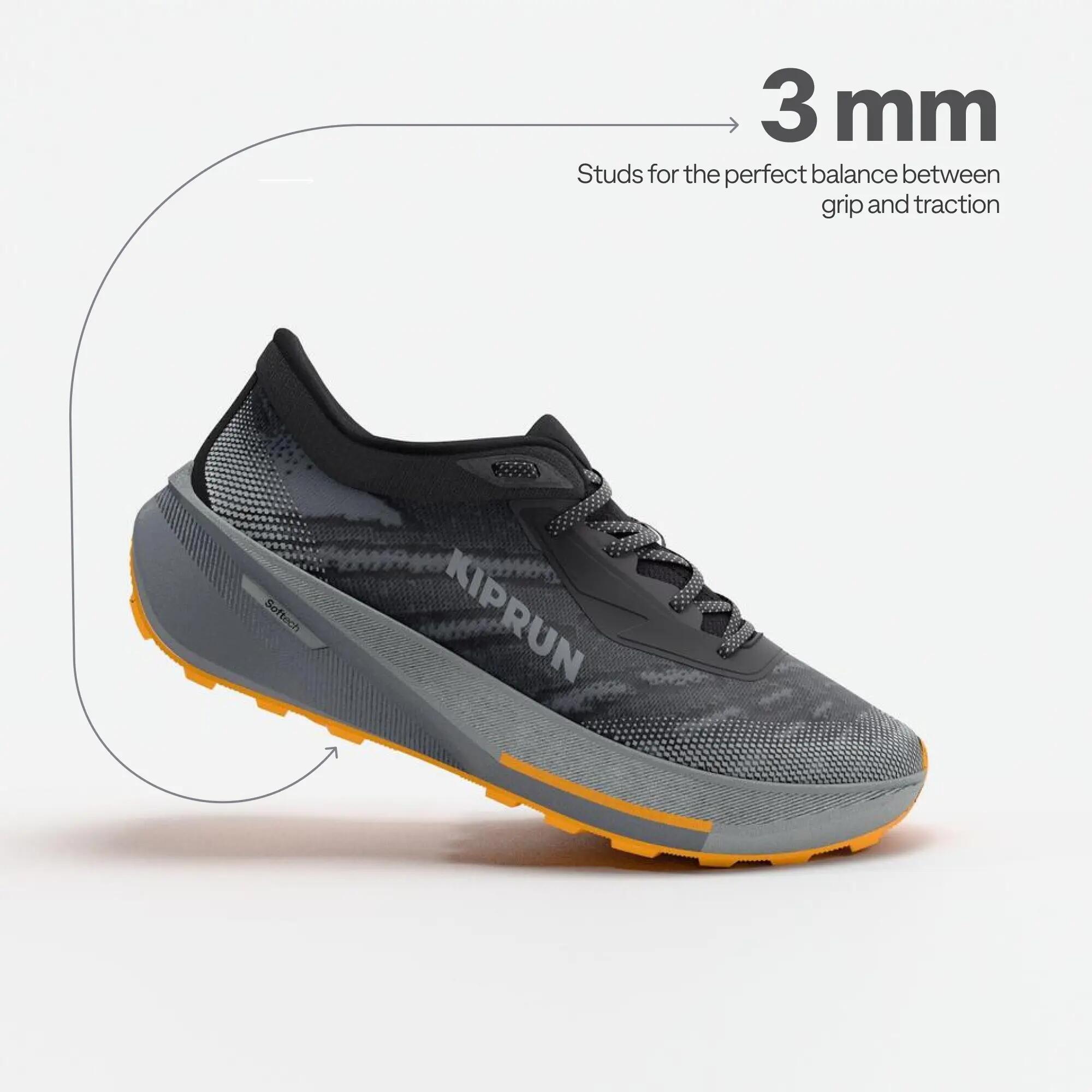 Men Road and Trail Gravel Grip Cushion Shoes, Kiprun Kipcore Gravel - Black -  4
