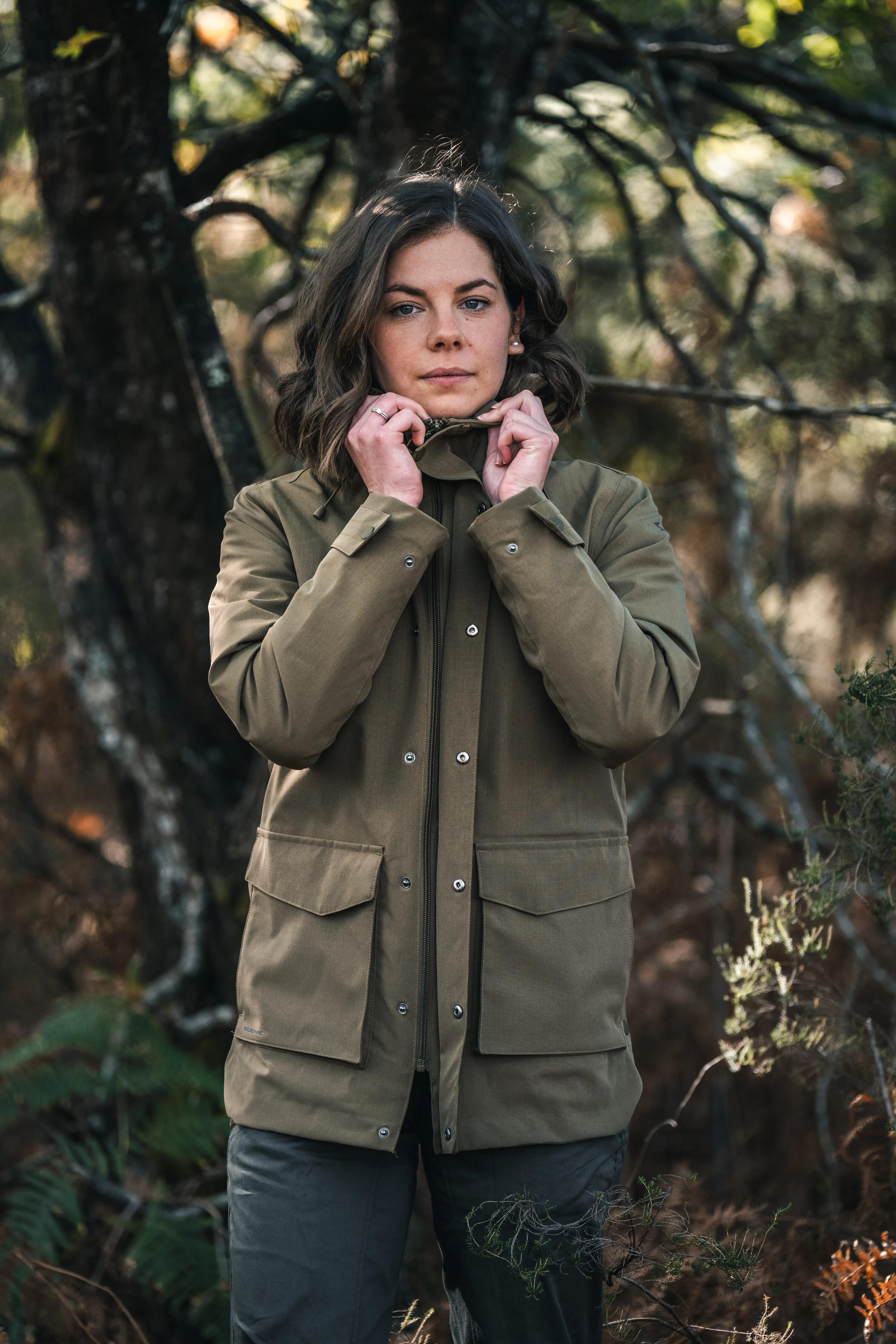 Chaqueta Solognac 500 Mujer Verde Oliva Cálida Impermeable 15/16