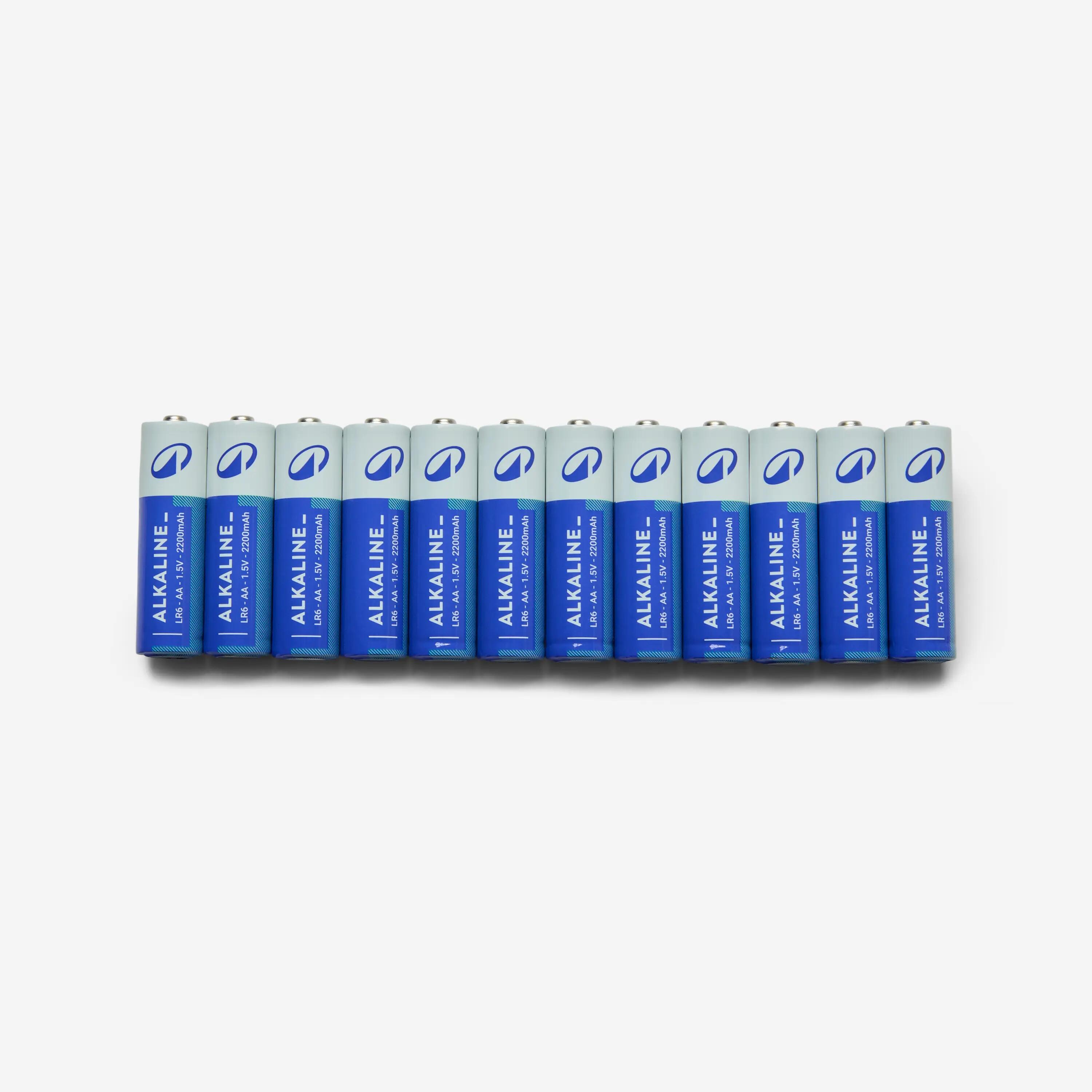 LOT DE 12 PILES ALCALINES LR06 - AA 2/4