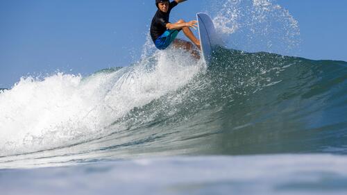 Olaian surfer bodyboard avec enfant teaser