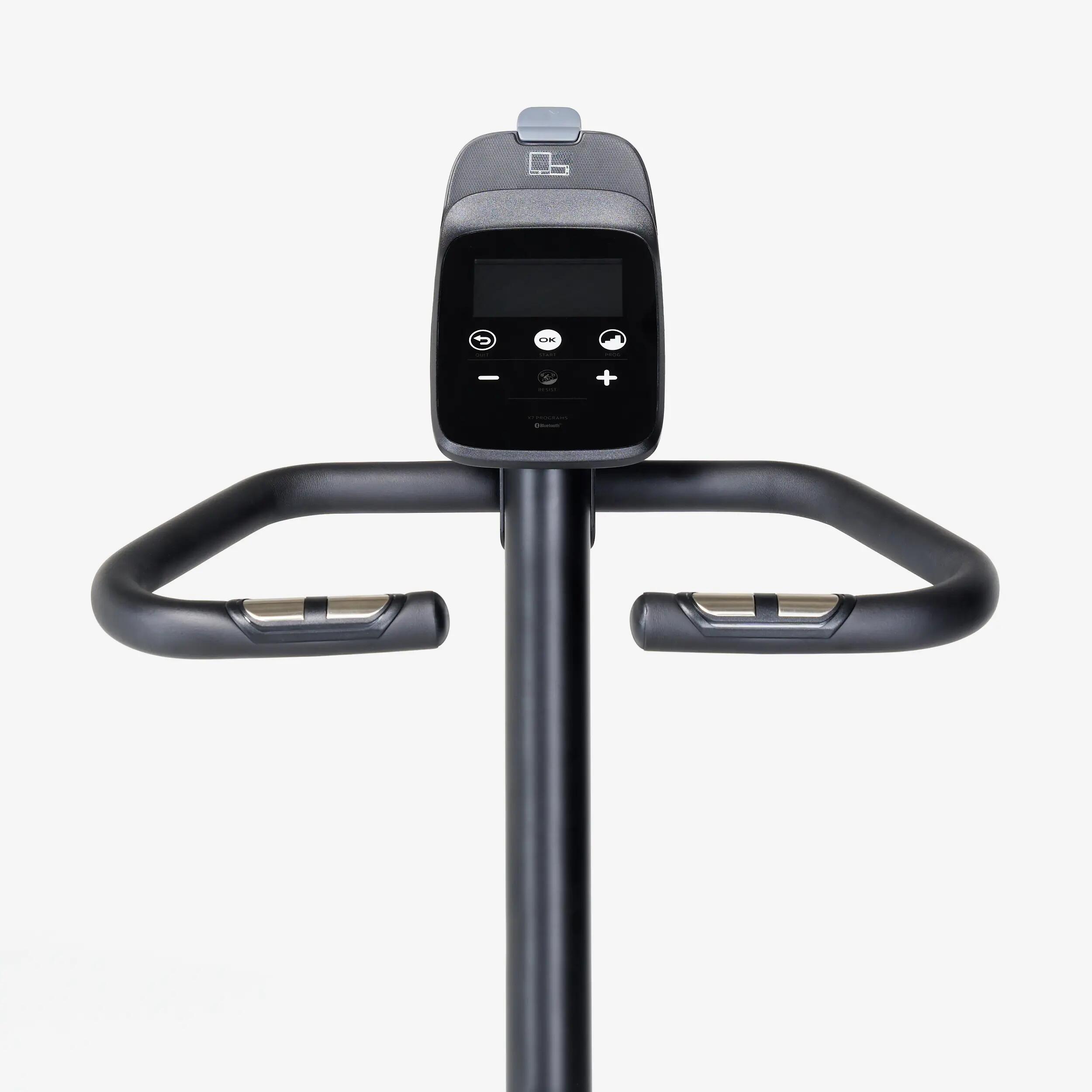 Stacionárny bicykel s pripojením k aplikáciám a motorizovaným odporom EB140 B 4/12