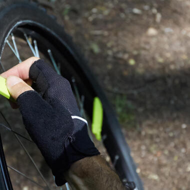 Hoe herstel ik een lekke fietsband?