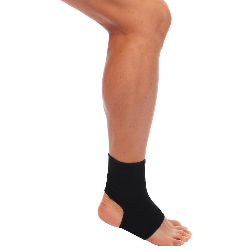 Chevillère gauche/droite de maintien compressif homme/femme SOFT 100 noire