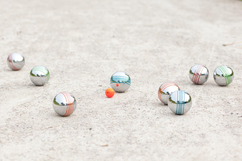 Set Of 8 Petanque Coloured Boules Decathlon