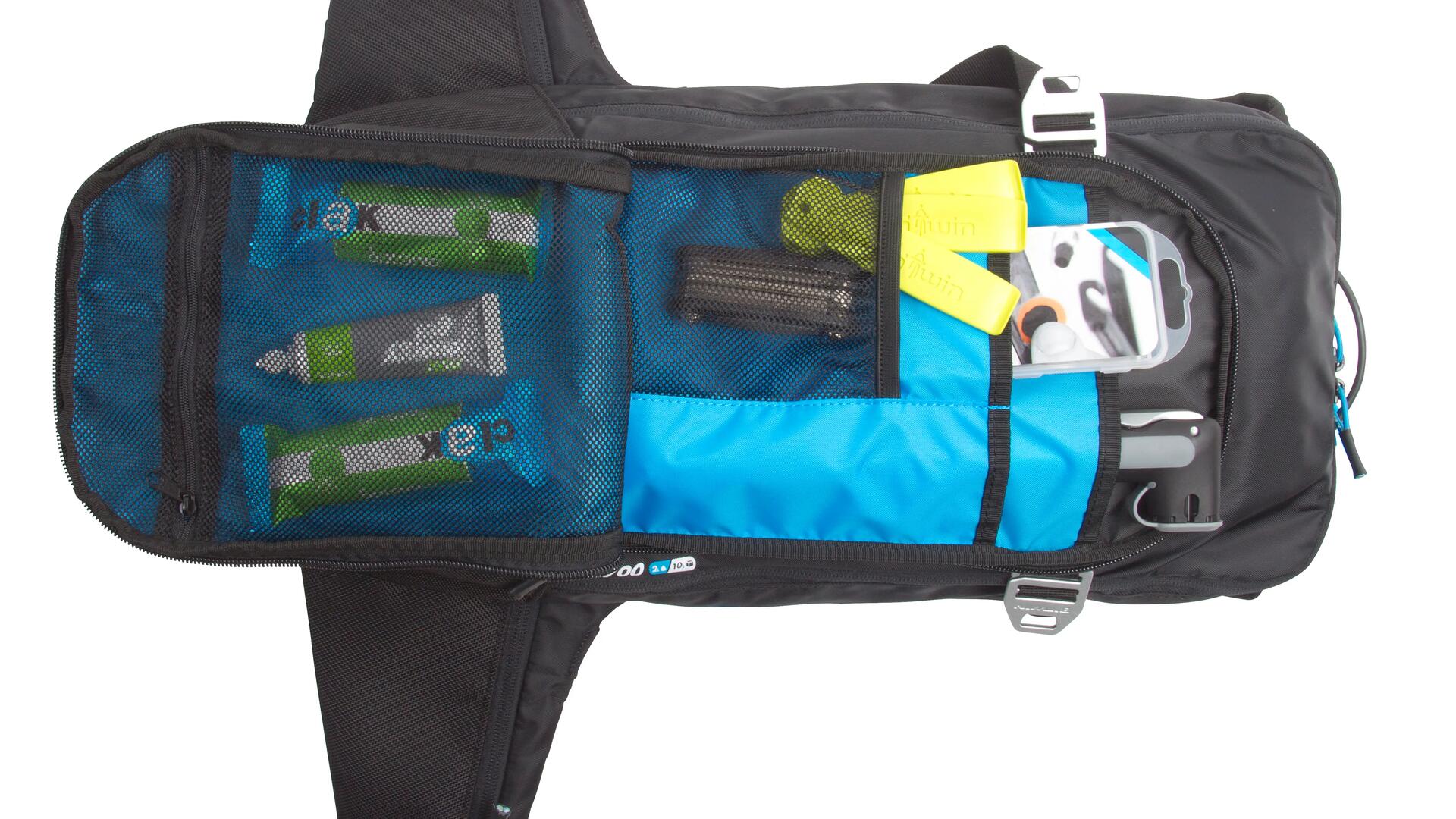 EMPORTEZ LE NÉCESSAIRE…