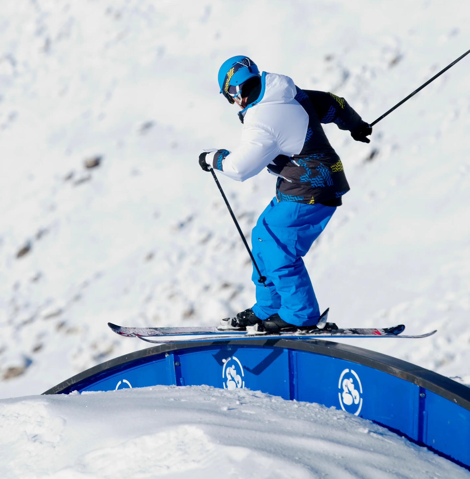 Freestyle Skifahren & Snowboarden: So gelingt der Einstieg!
