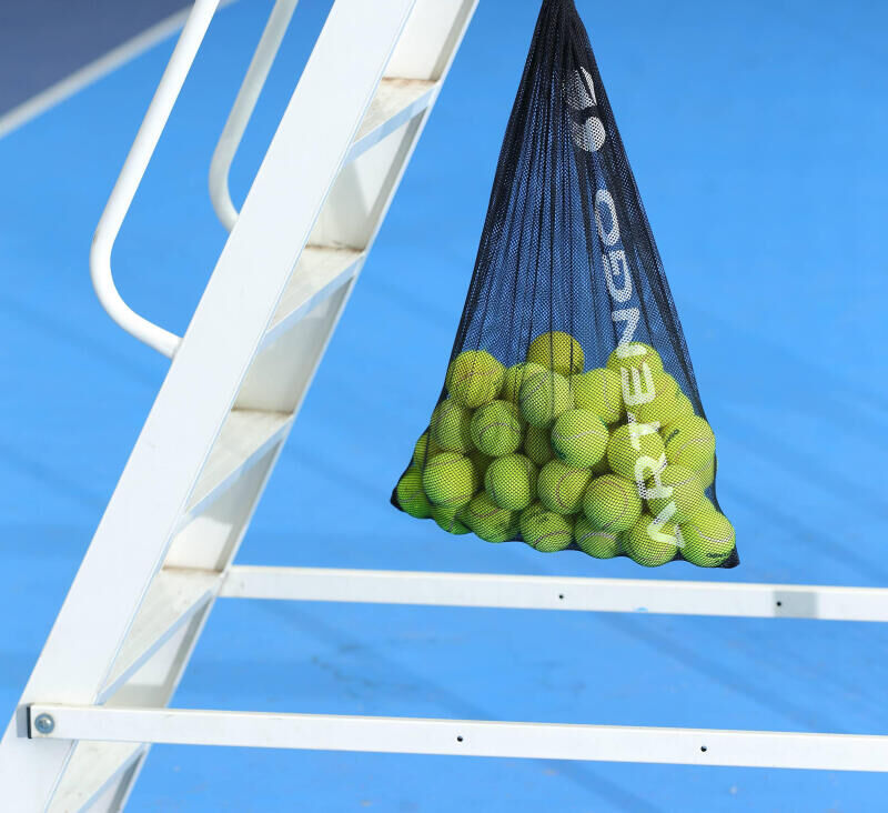 CUM SĂ ALEGEȚI MINGILE DE TENIS?