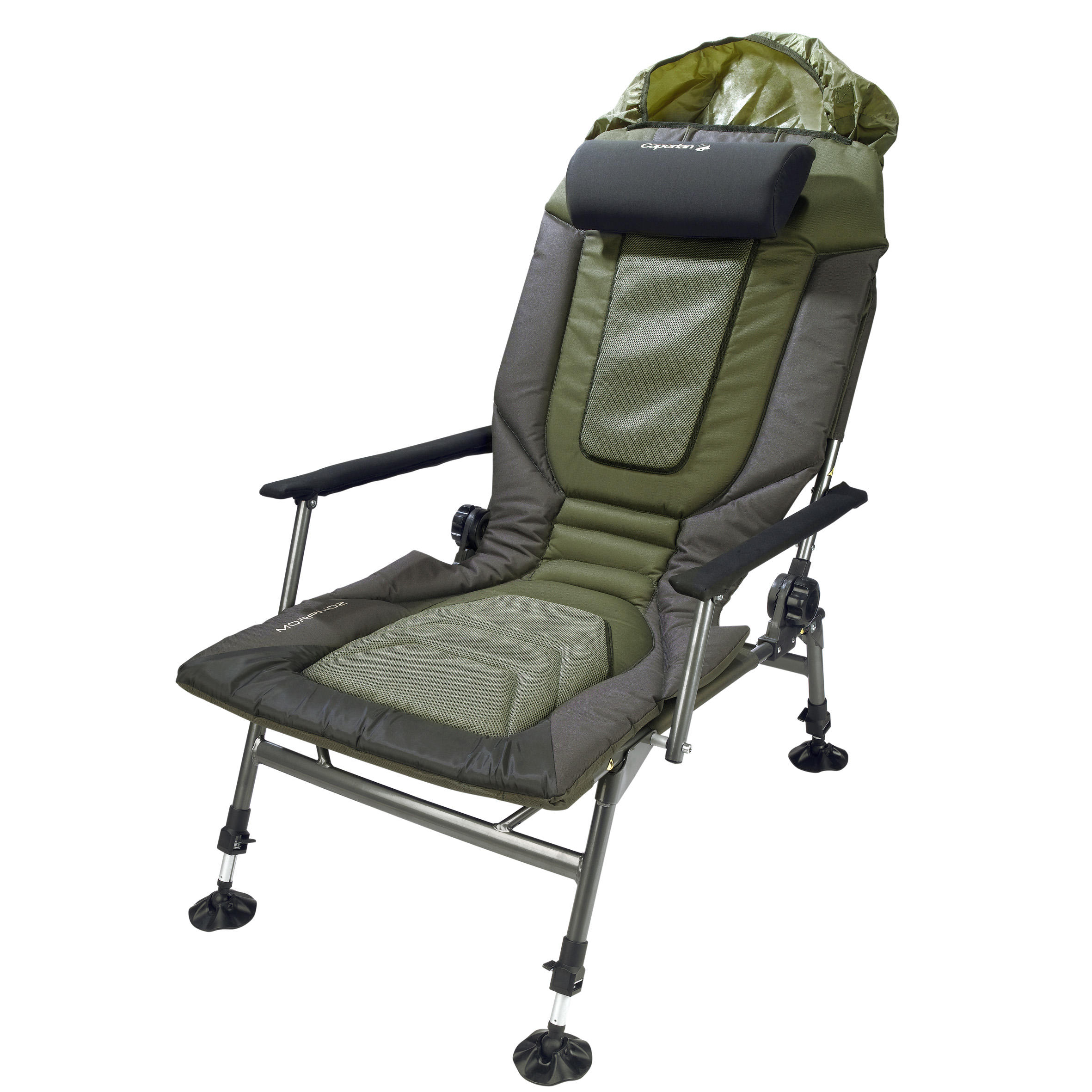 высокий стул для рыбалки в камыше