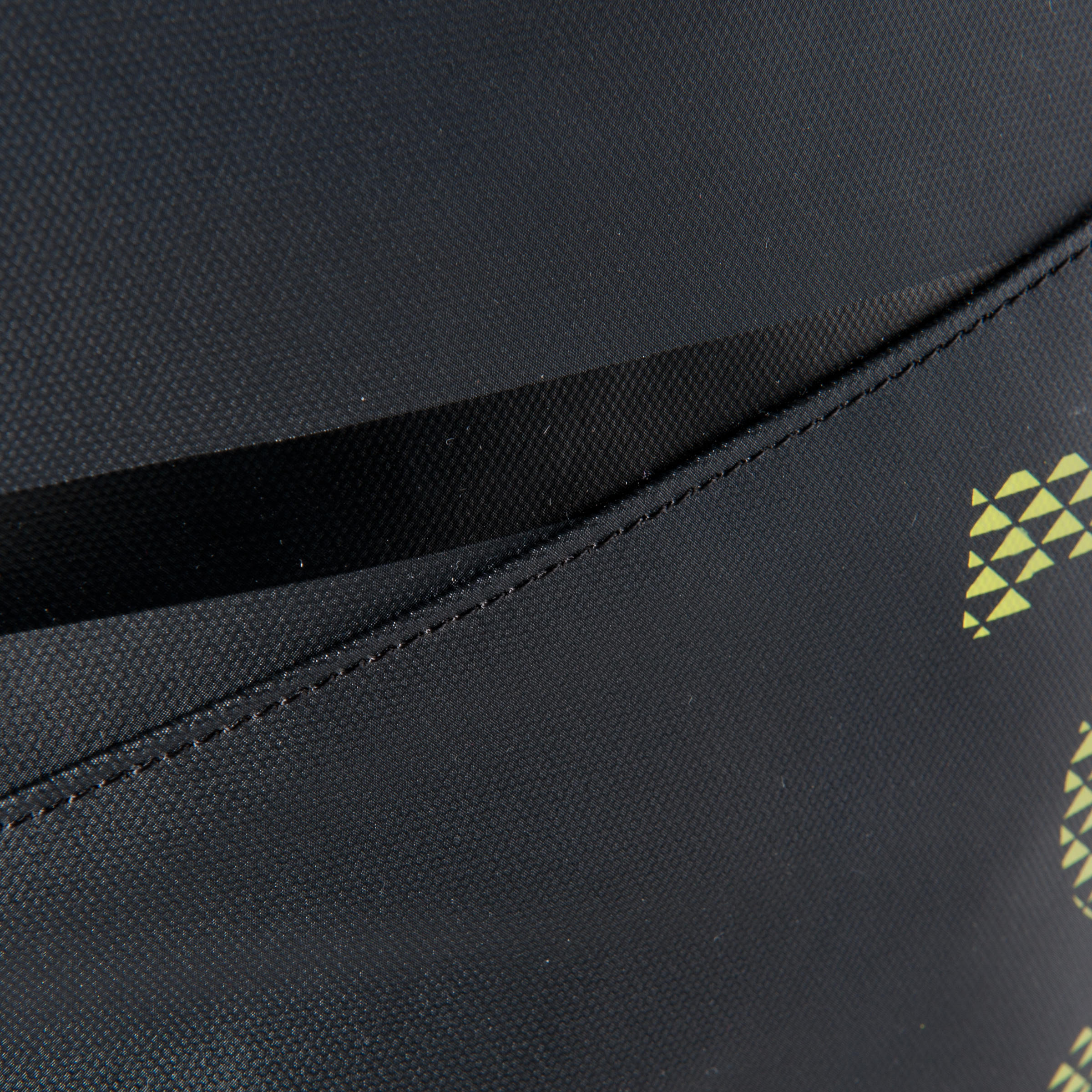 Essential 35L cabinsize case laminated black/fluo NEWFEEL Decathlon