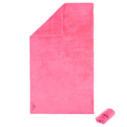 Serviette microfibre rose fluo ultra compacte taille M 65 x 90cm