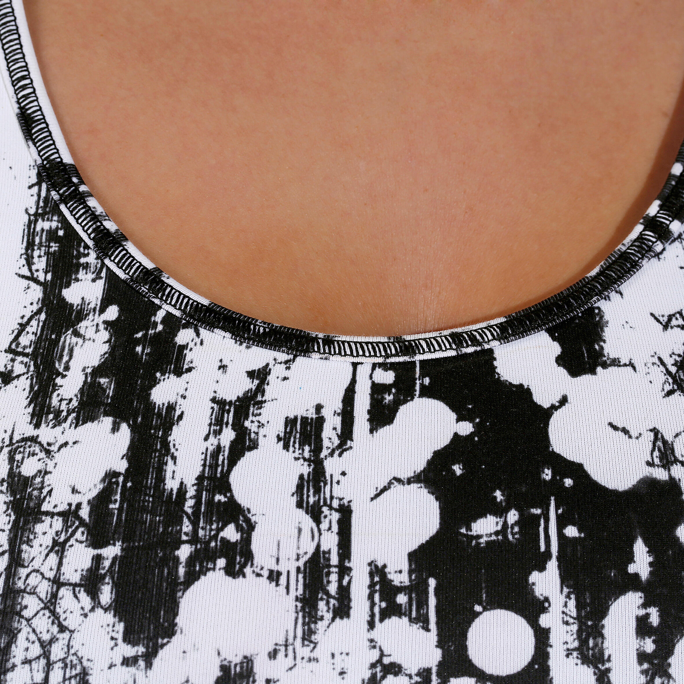 Breathe Women's Sports Bra - Black Print 7/14