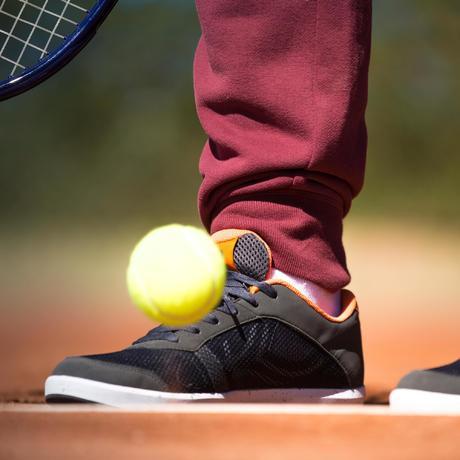 artengo table tennis shoes