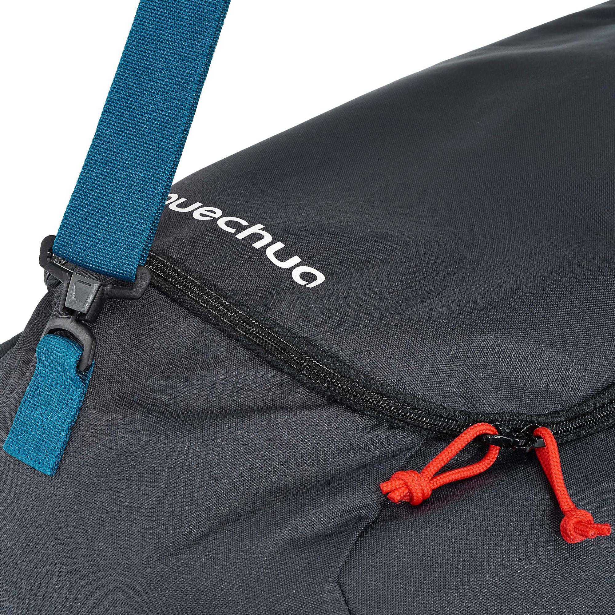 quechua airplanes and protective cover