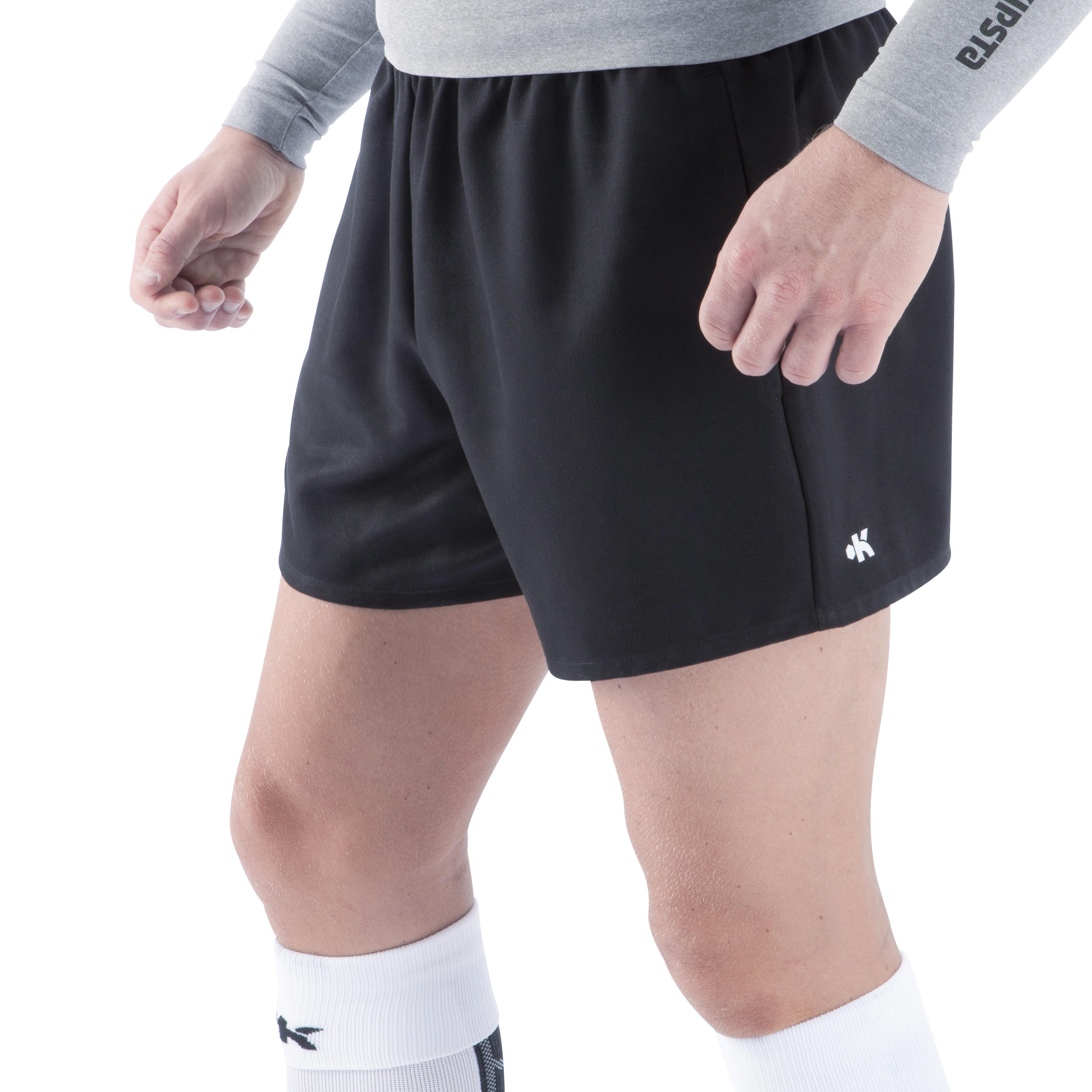 Short rugby adulto con bolsillos R100 negro  25/31