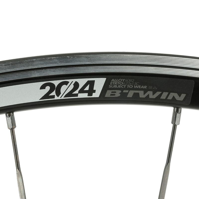 ROUE ROUTE 700 AERO NOIR ARRIERE