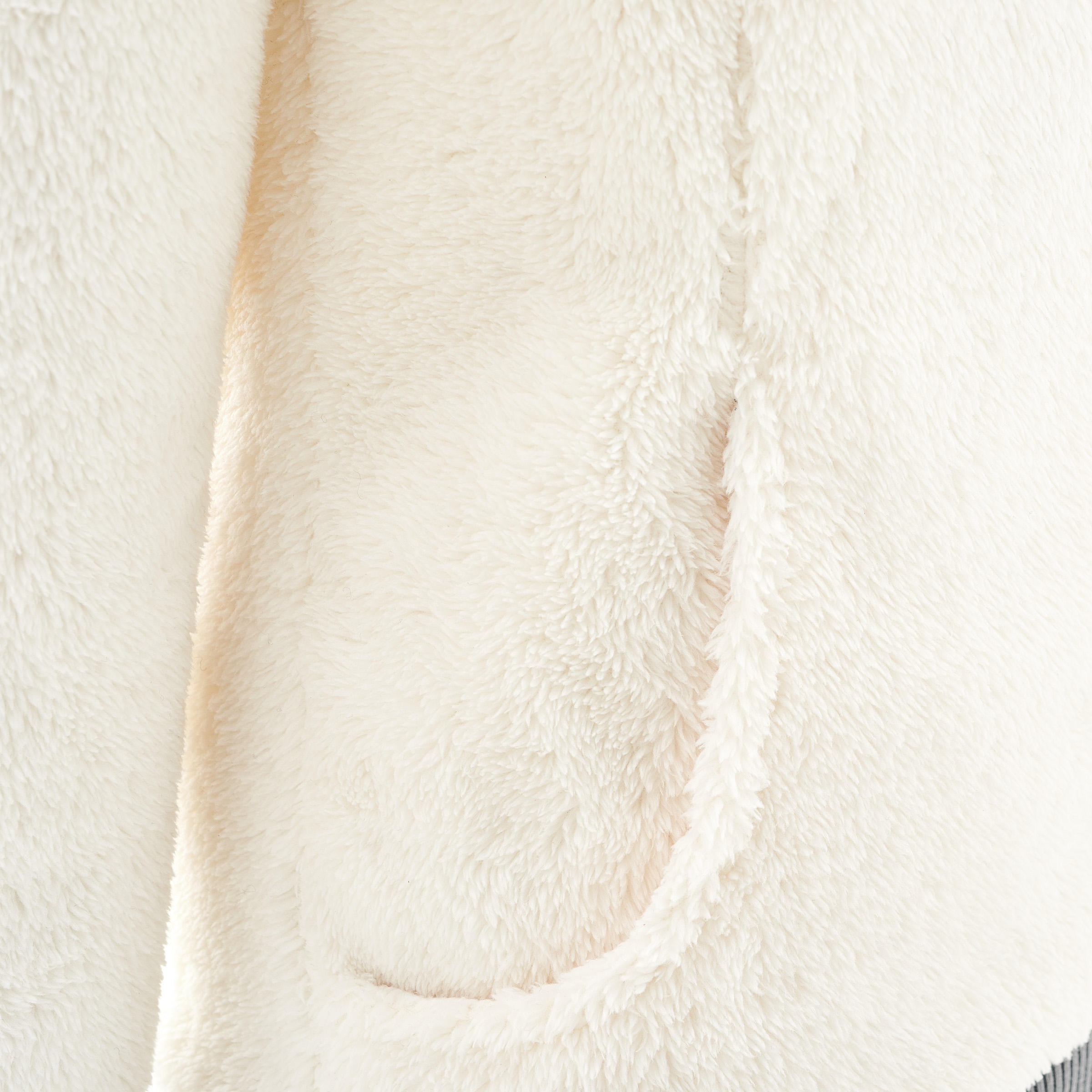 SH100 Ultra-Warm Women’s Snow Hiking Fleece Jacket - White 2/4