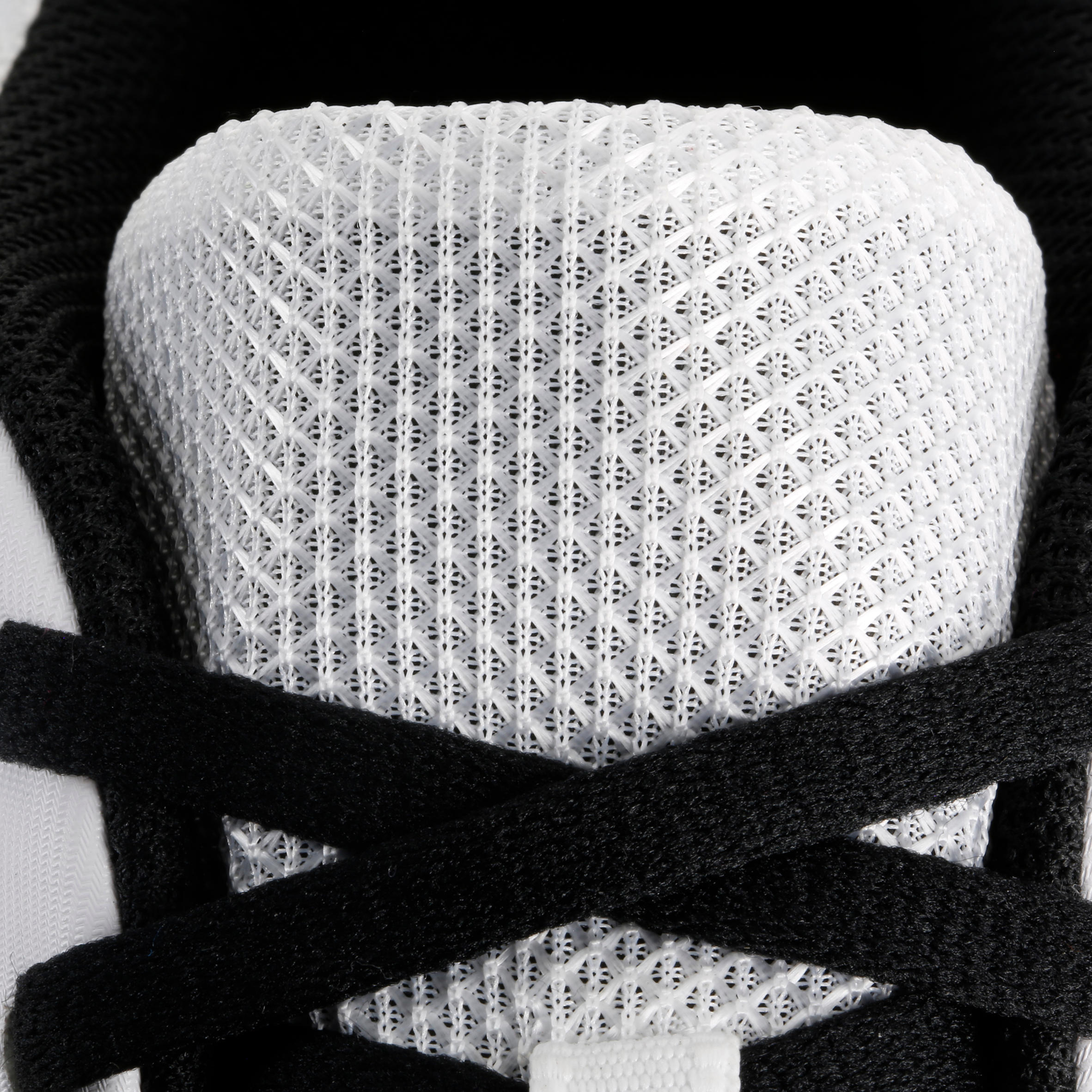 ATHLETICS TRAINERS WITH SPIKES BLACK WHITE 9/18