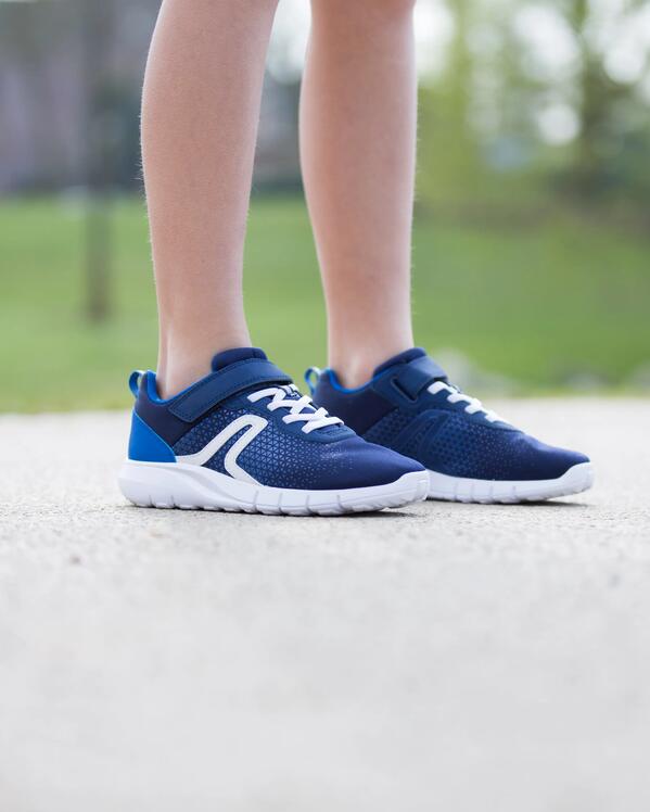 Scarpe da ginnastica blu da uomo con dettagli arancioni Champion Nimble