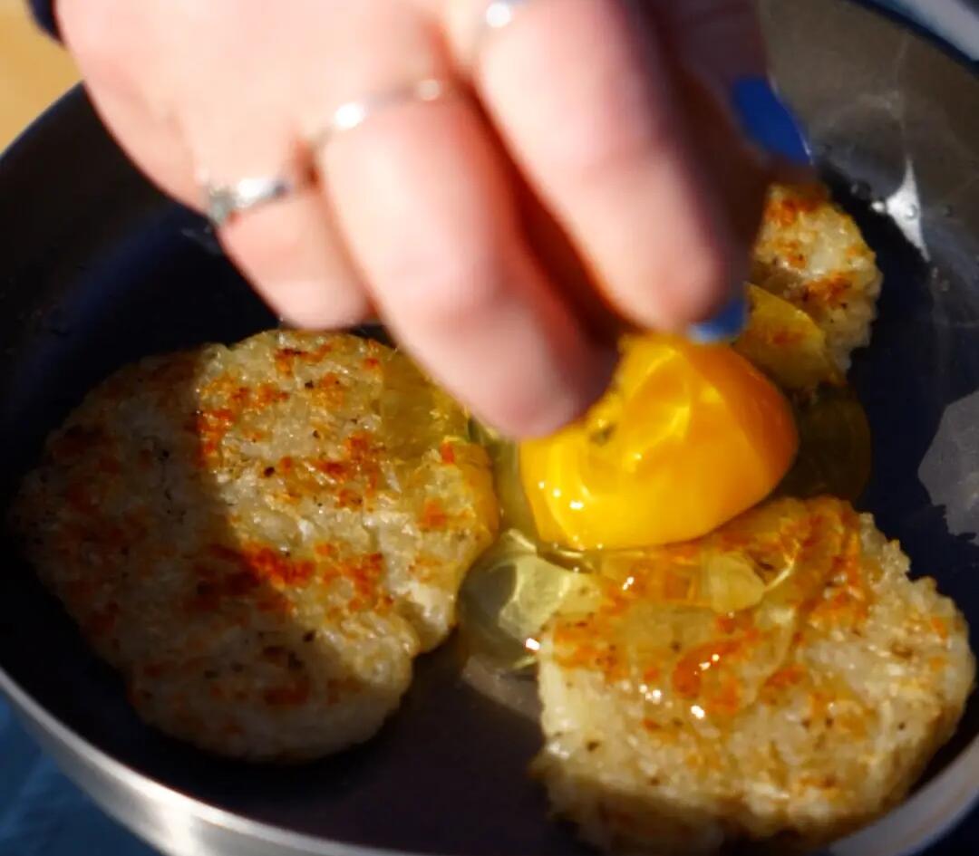 Frying the sandwich on the pan
