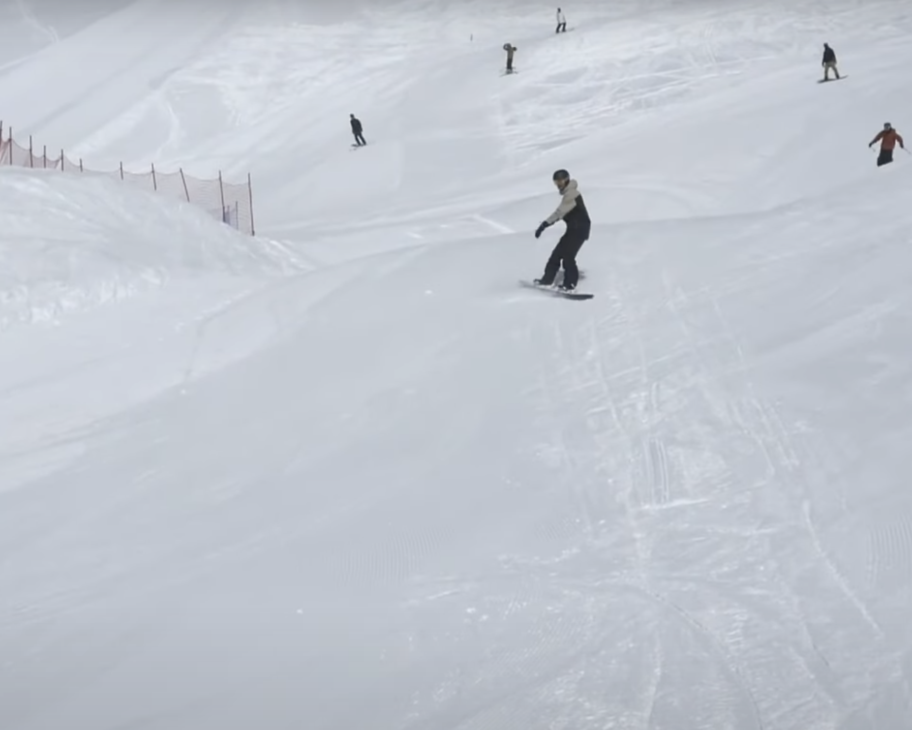 premier saut en snowboard