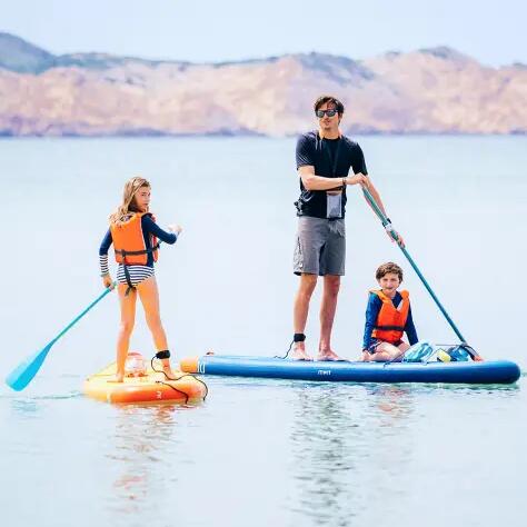Stand Up Paddling ist eine gute Gleichgewichtsübung für Kinder