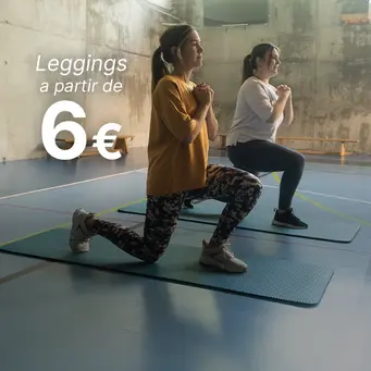 duas mulheres a praticar exercício físico de leggings