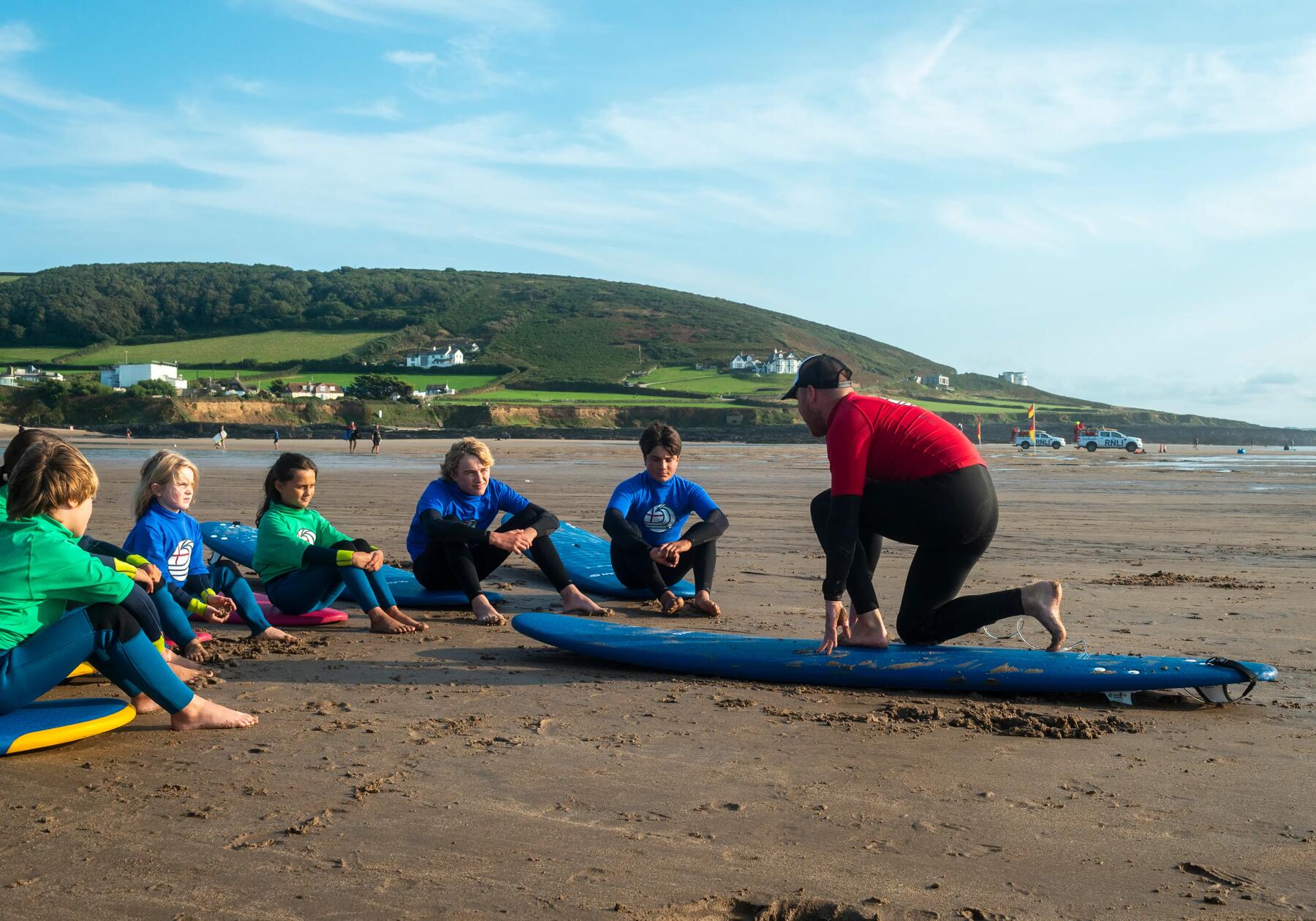 Surfing lessons on shore