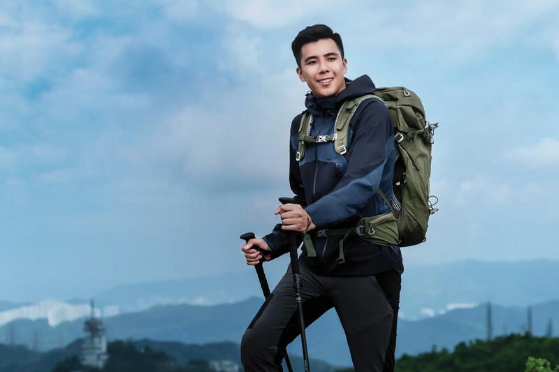 Waterproof Mountain Hiking Jacket MH500