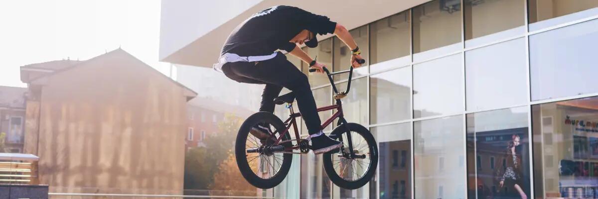 comment-regler-le-guidon-et-la-selle-de-son-bmx